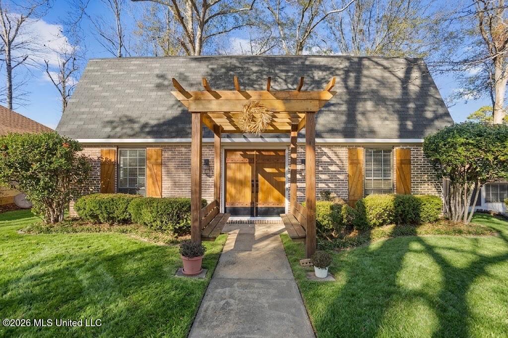 1405 Riverwood Drive — photo