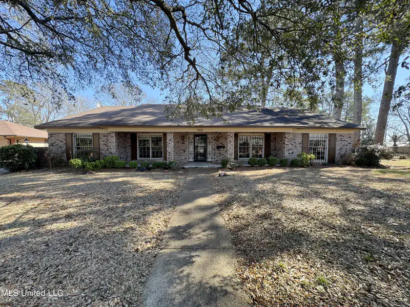 980 Royal Oak Drive — photo