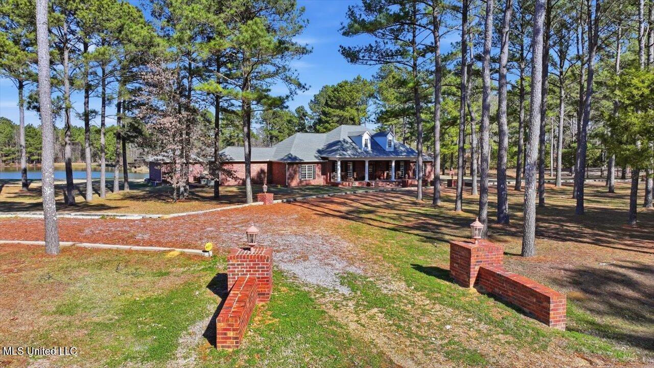123 Lakeshire Cove — photo