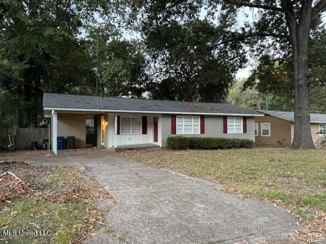 205 Holly Drive — photo