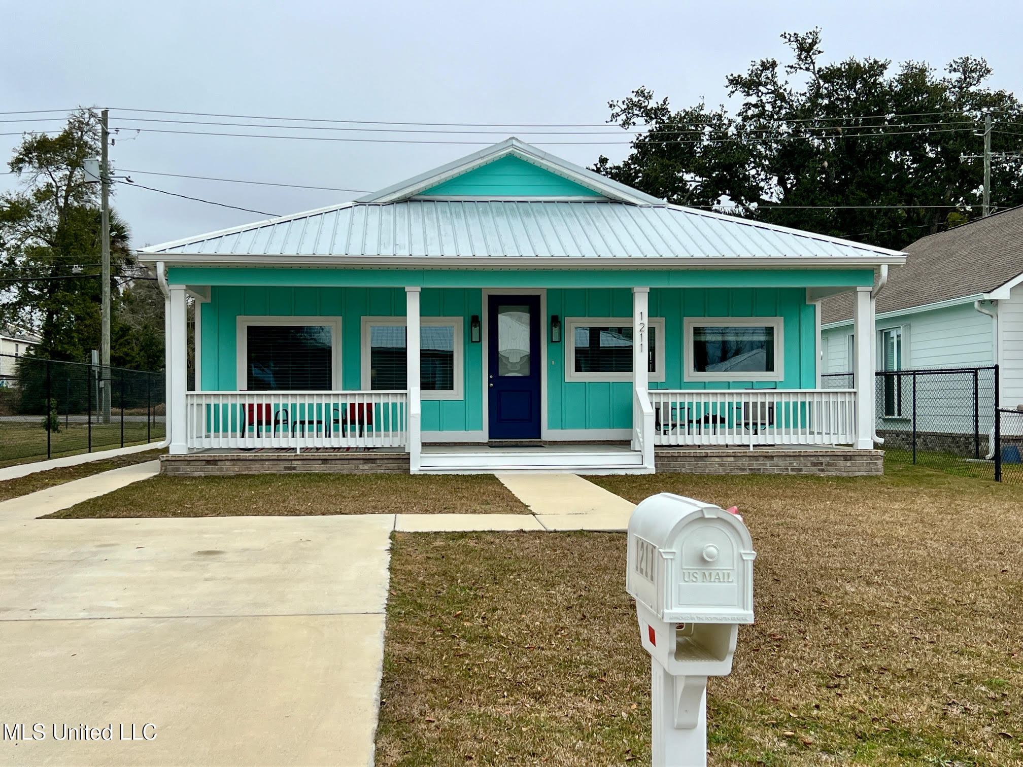 1211 Ocean View Drive — photo