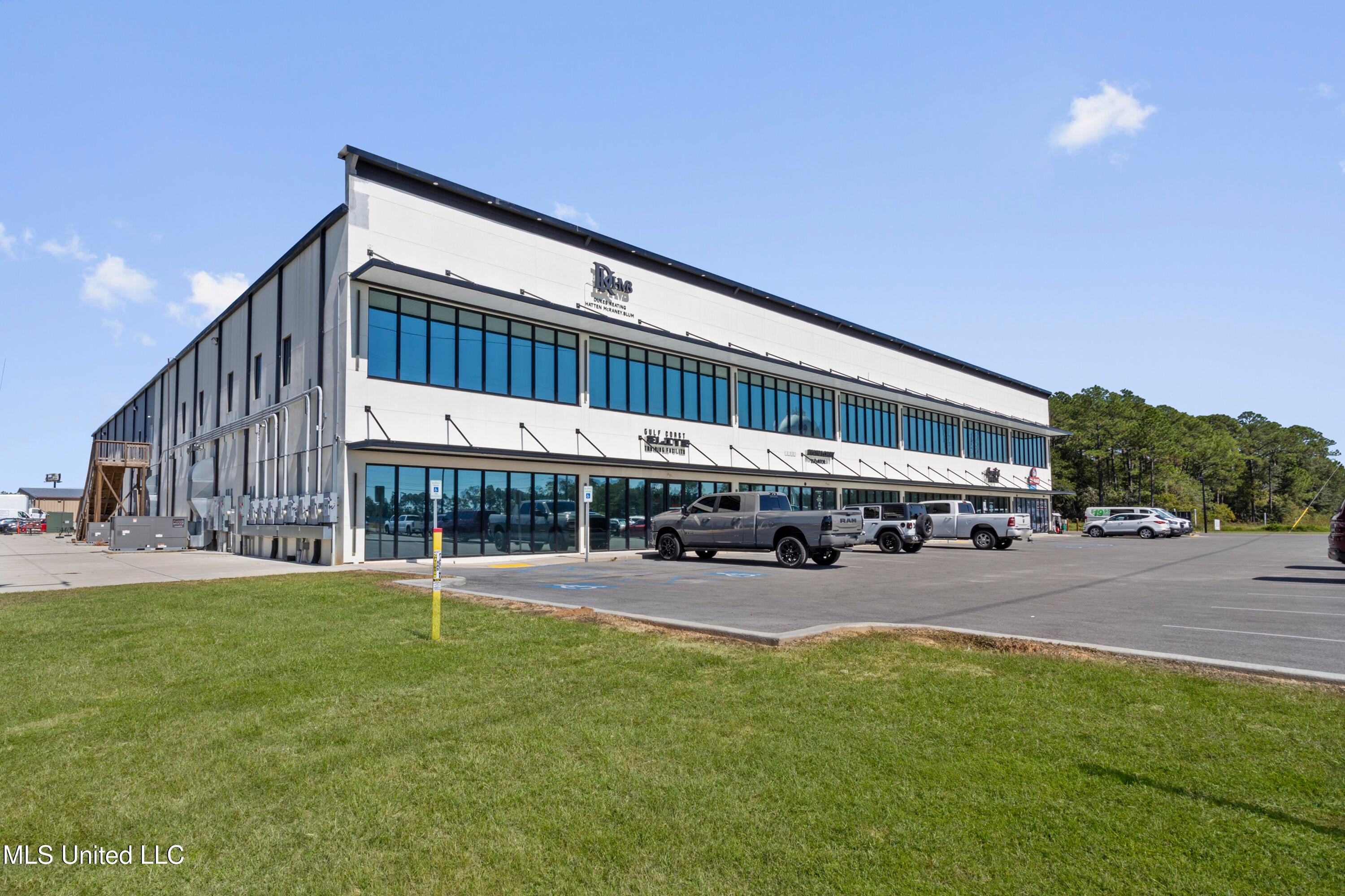 13334 Seaway Road — photo