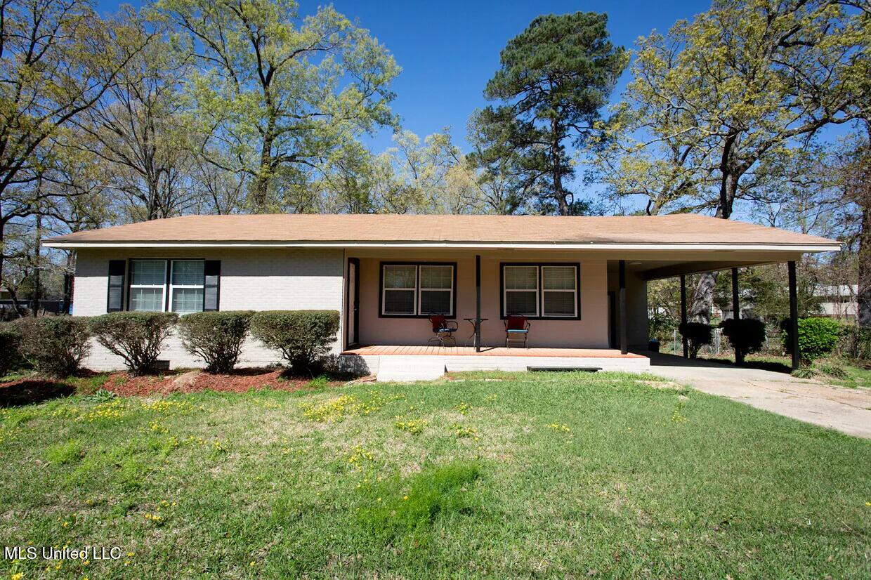 282 Marilyn Drive — photo