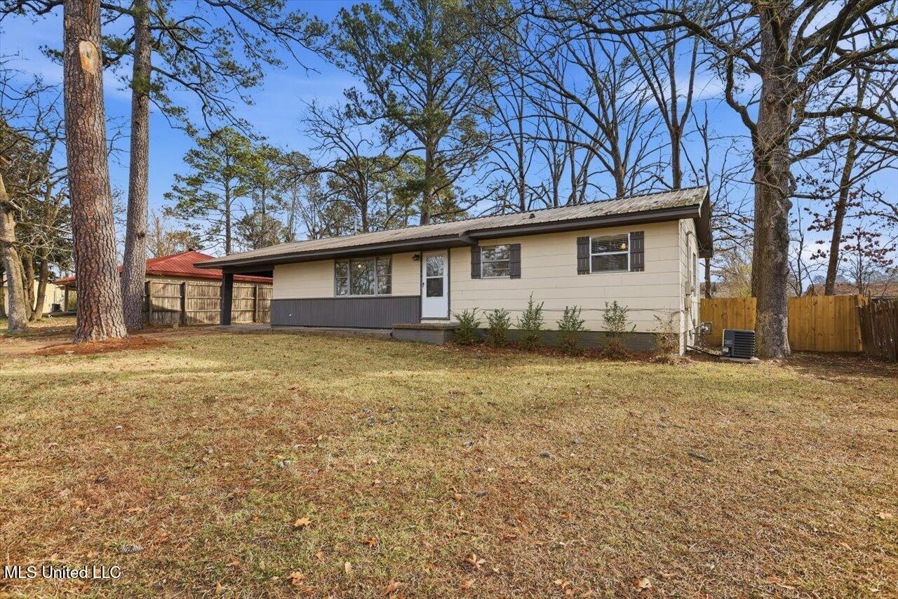 244 Jeffries Drive — photo