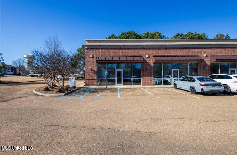 717 Rice Road #H, Ridgeland, MS 39157