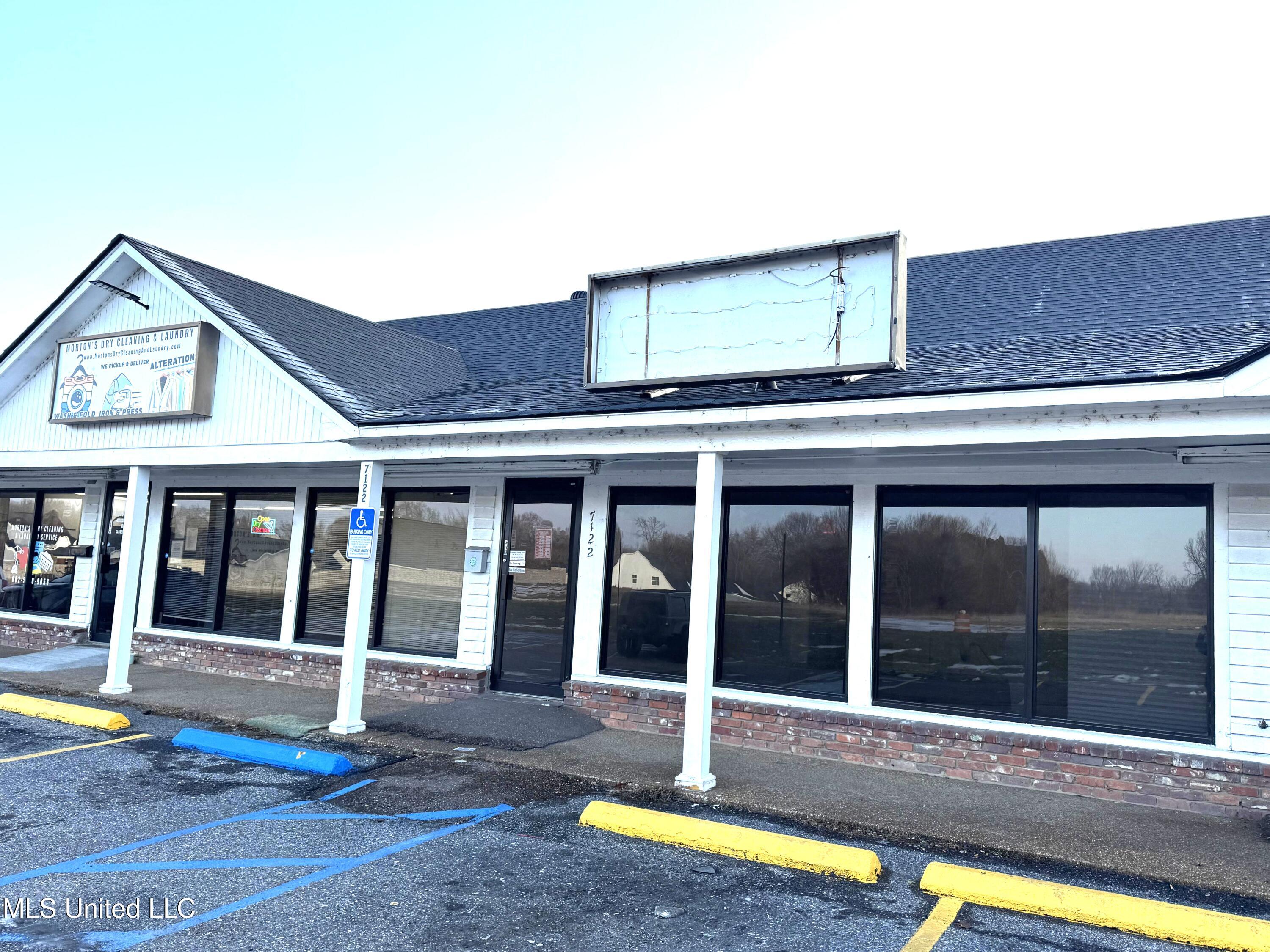 7122 N Hwy 301 — photo