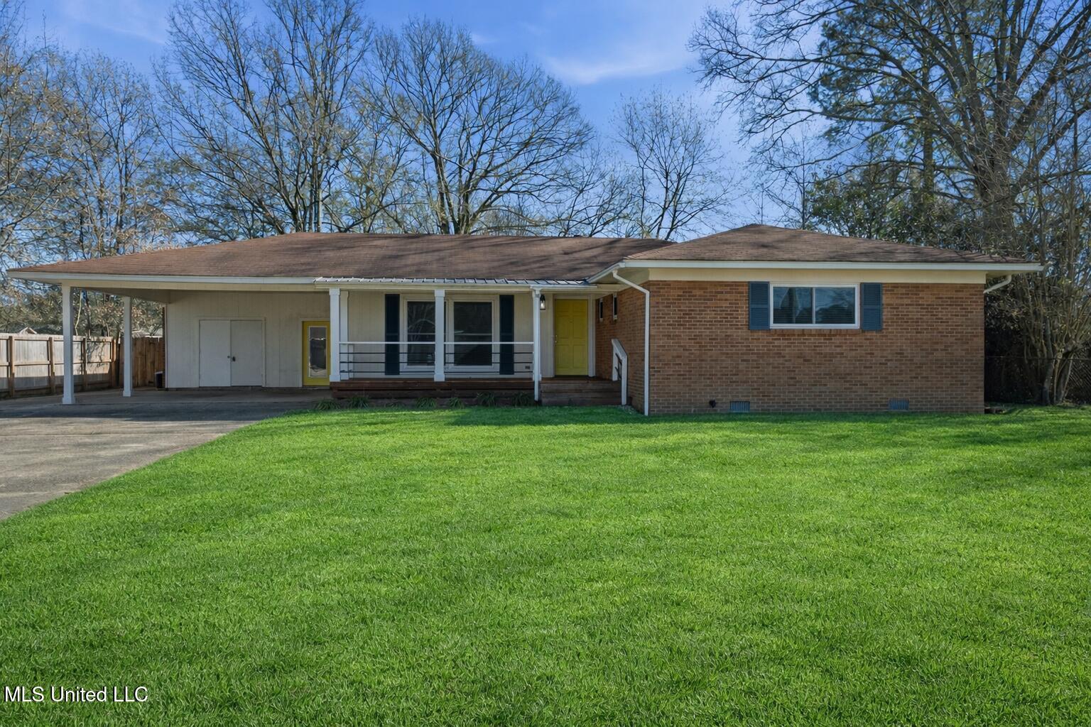 1620 Orchard Drive — photo