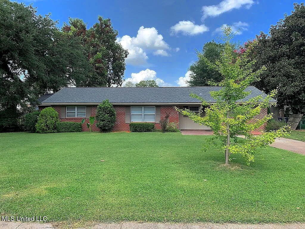 111 E Gresham Street — photo