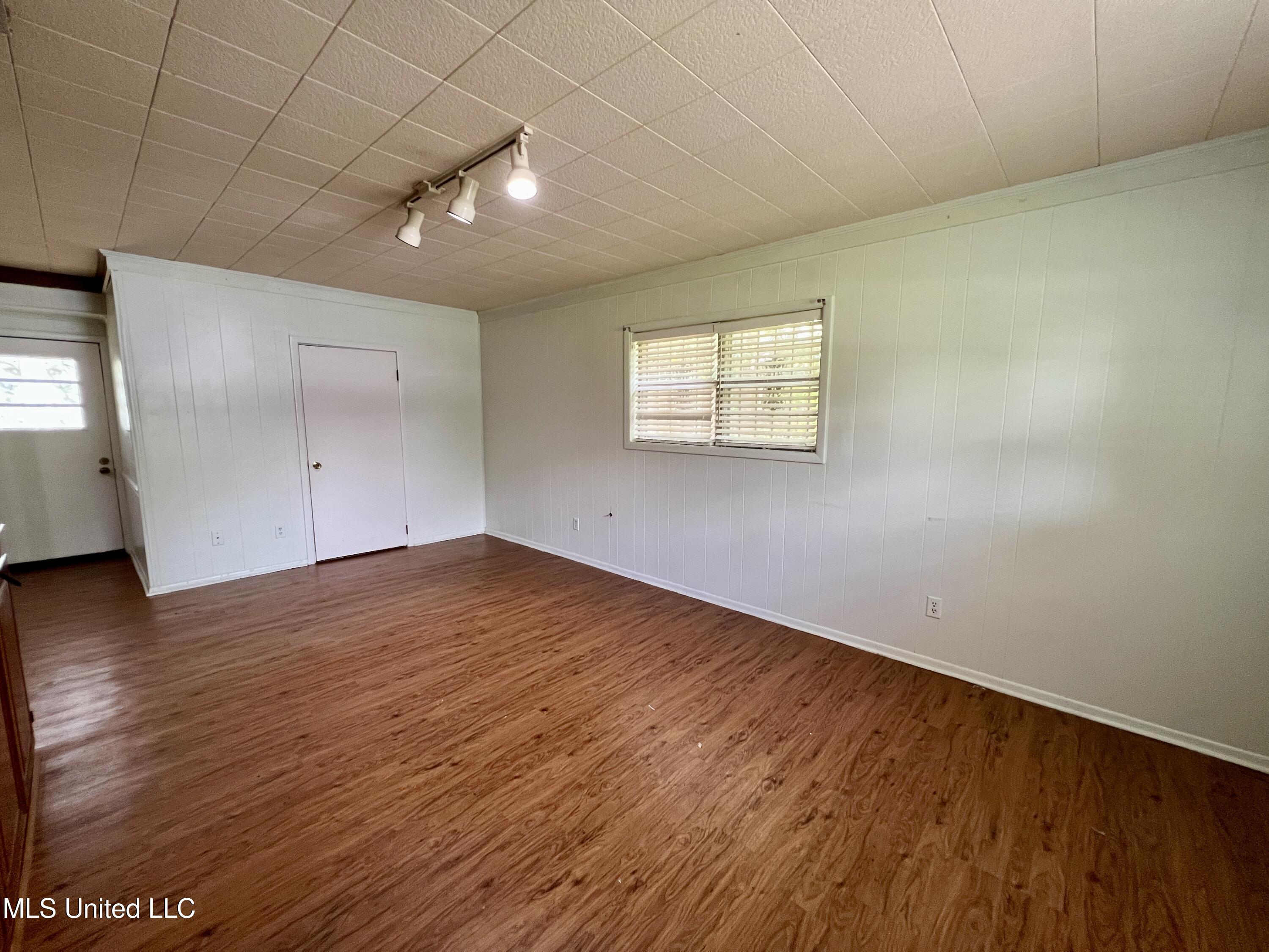 111 E Gresham Street, Indianola, MS 38751 — photo 3