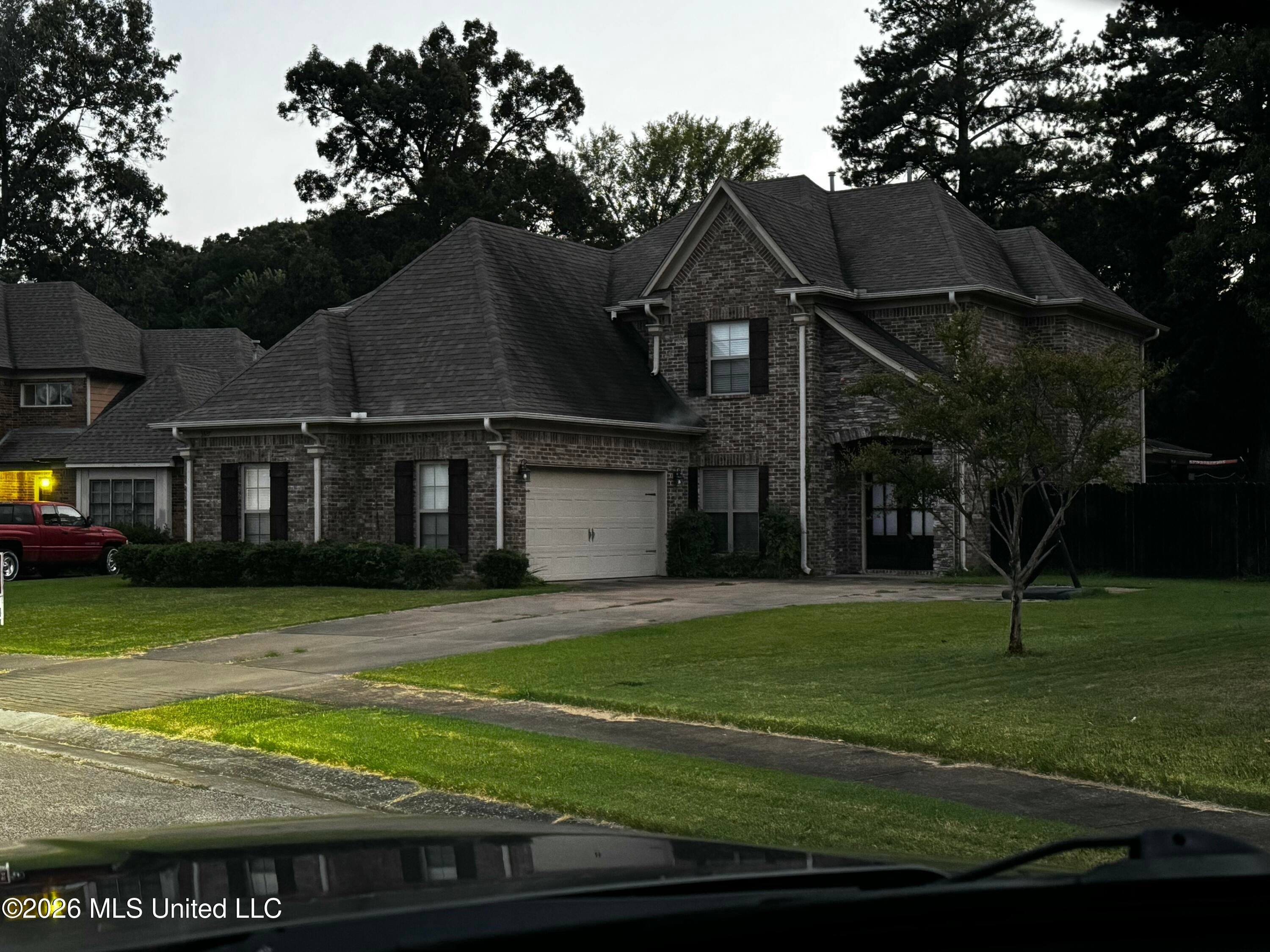 3327 Chateau Pointe Boulevard — photo