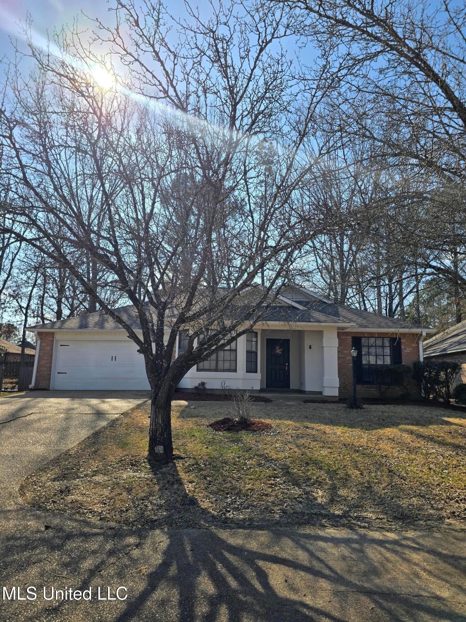8 Ridgeway Place — photo