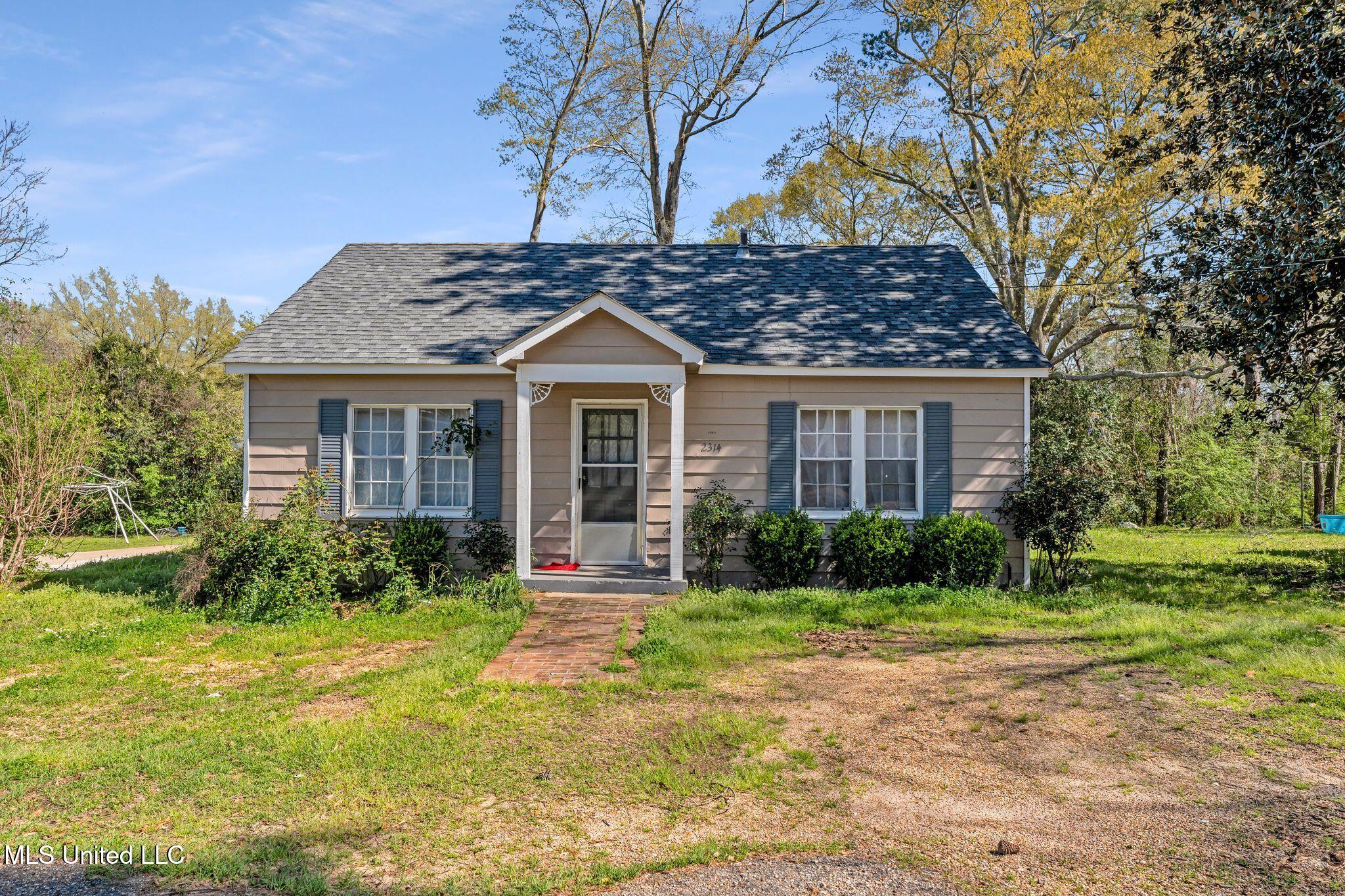 2314 Blount Avenue — photo