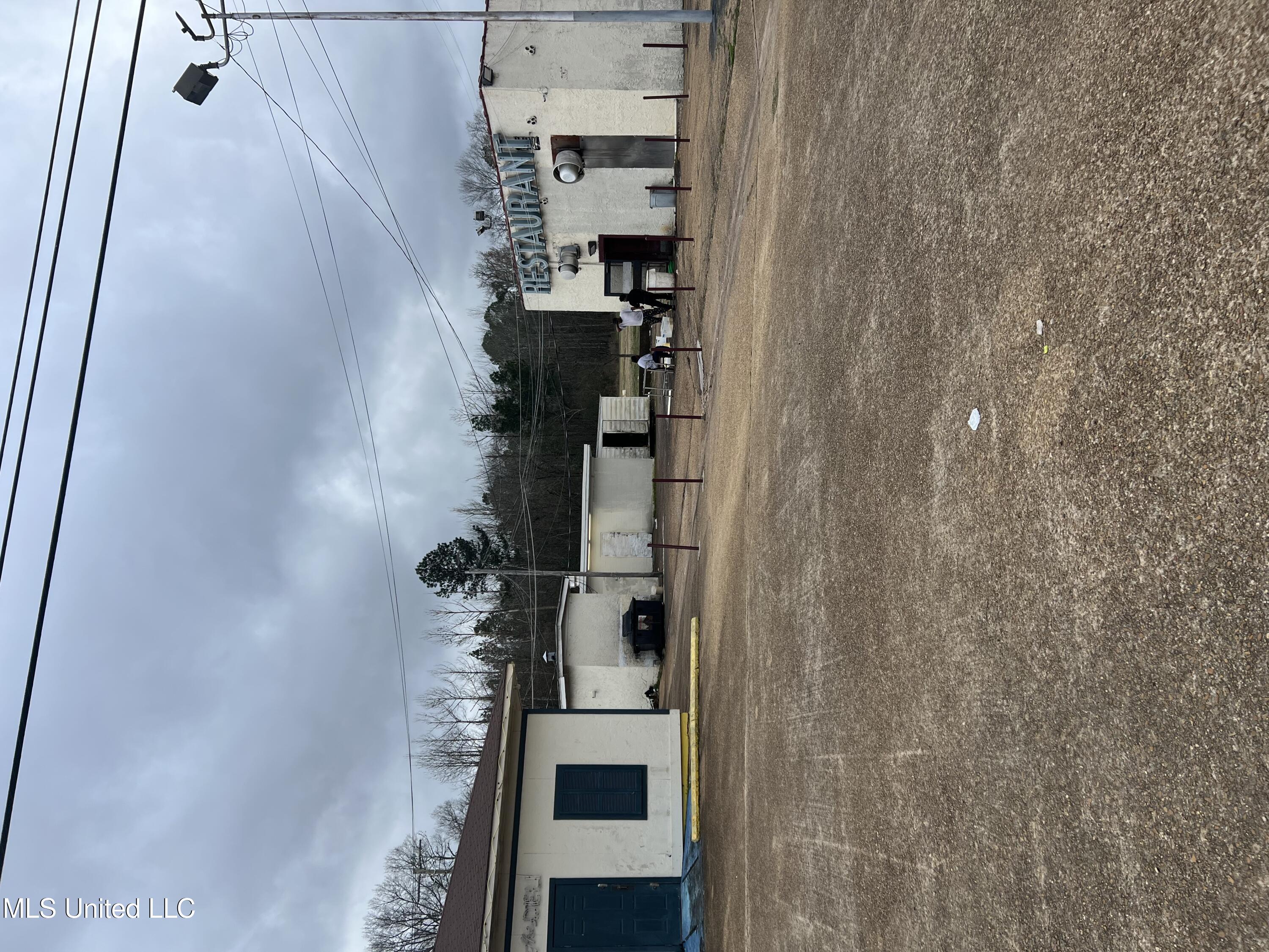 3107 US-80 — photo