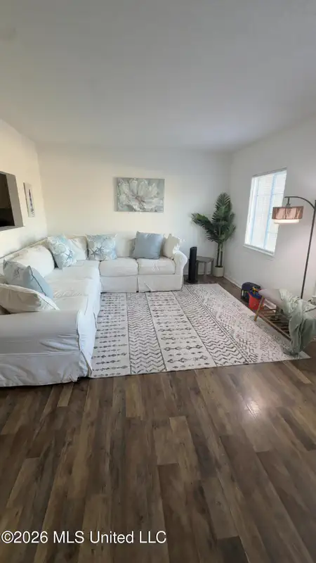 245 Mcdonnell Avenue #226 — photo