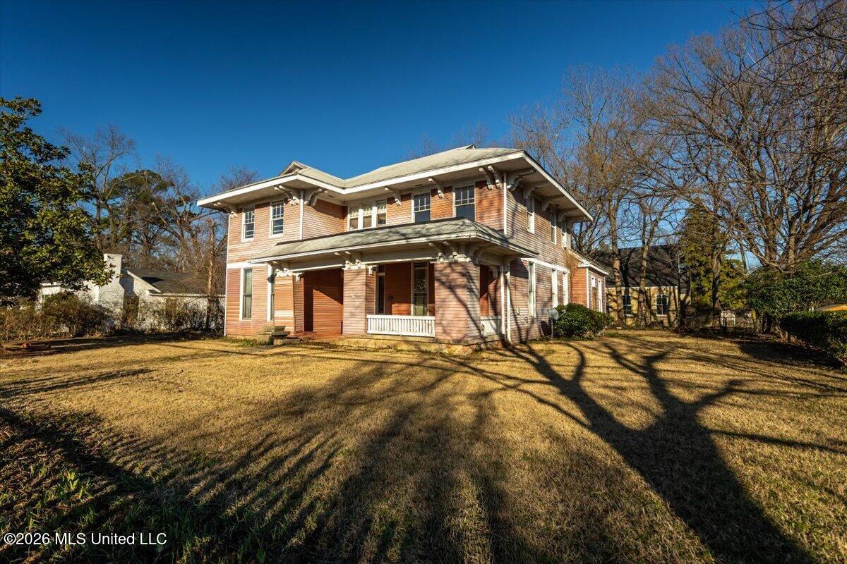 195 N Walthall Street — photo