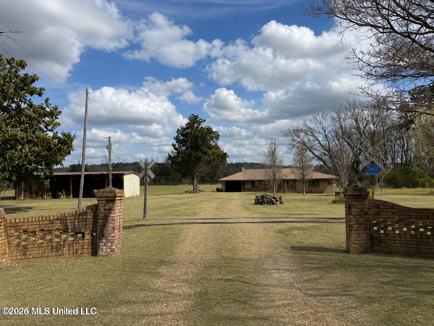 2384 Highway 51 — photo