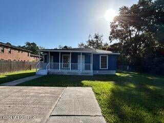 212 Lawler Avenue — photo