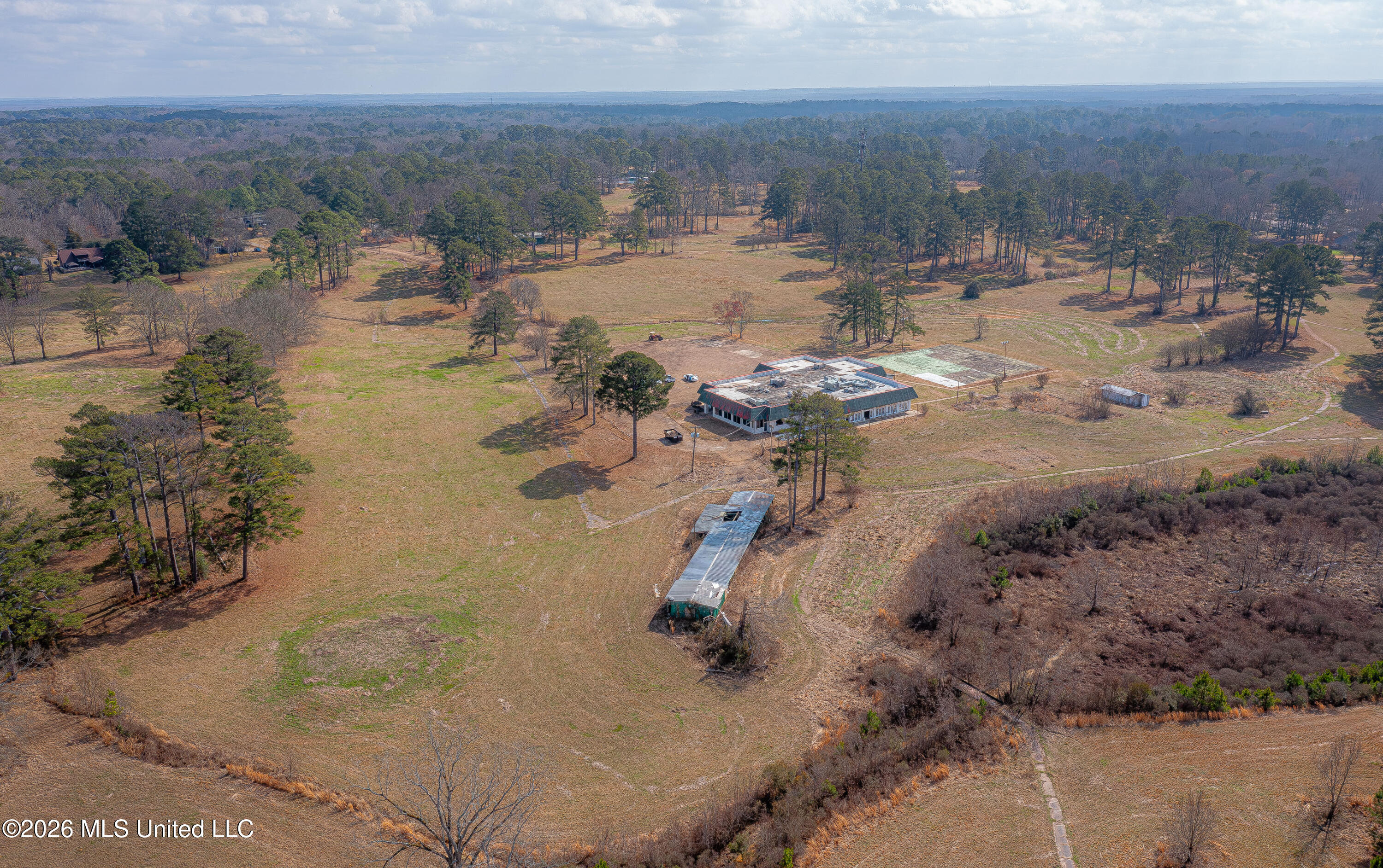 5001 Forest Hill Road — photo