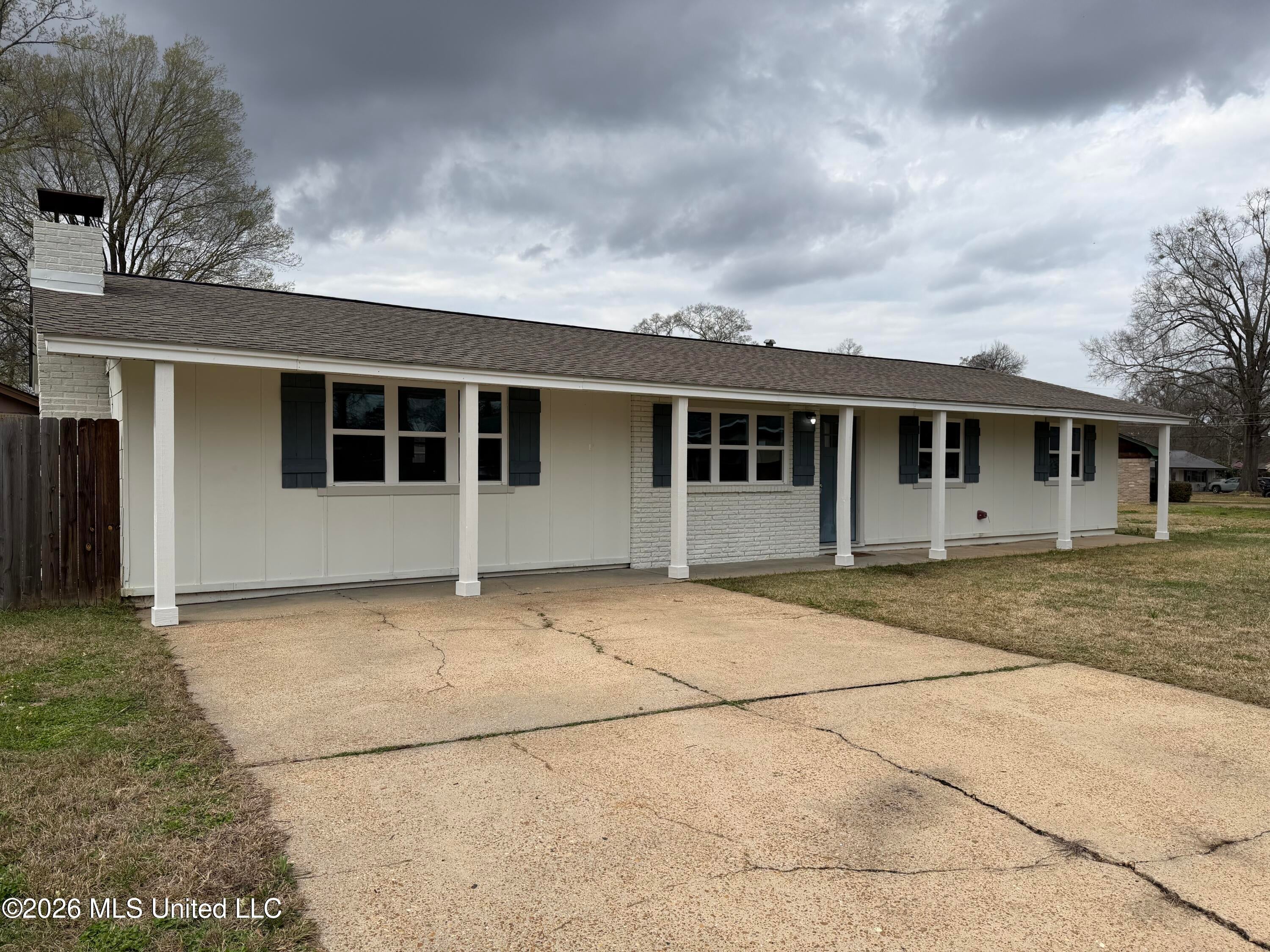 453 Marilyn Drive — photo