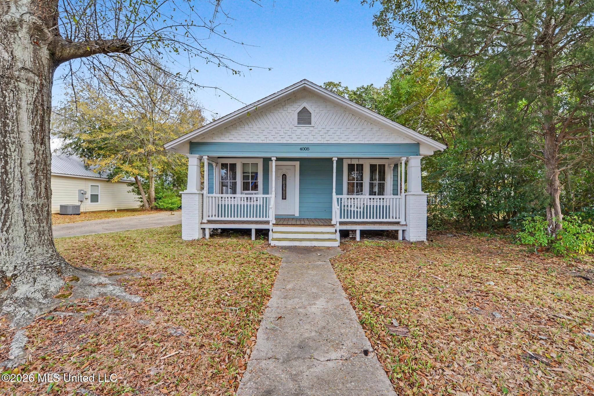 4008 Pascagoula Street — photo