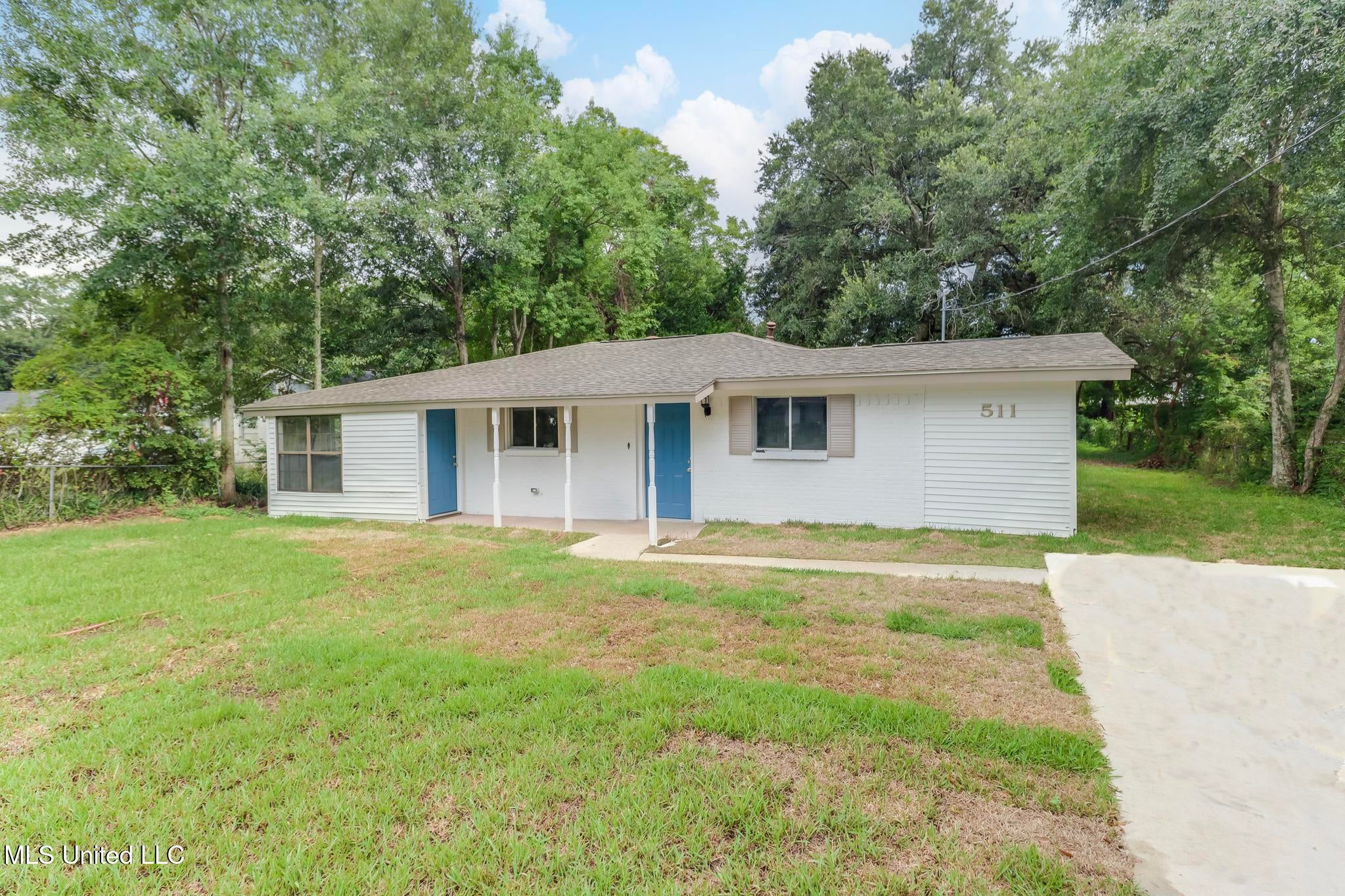511 E Old Pass Road — photo