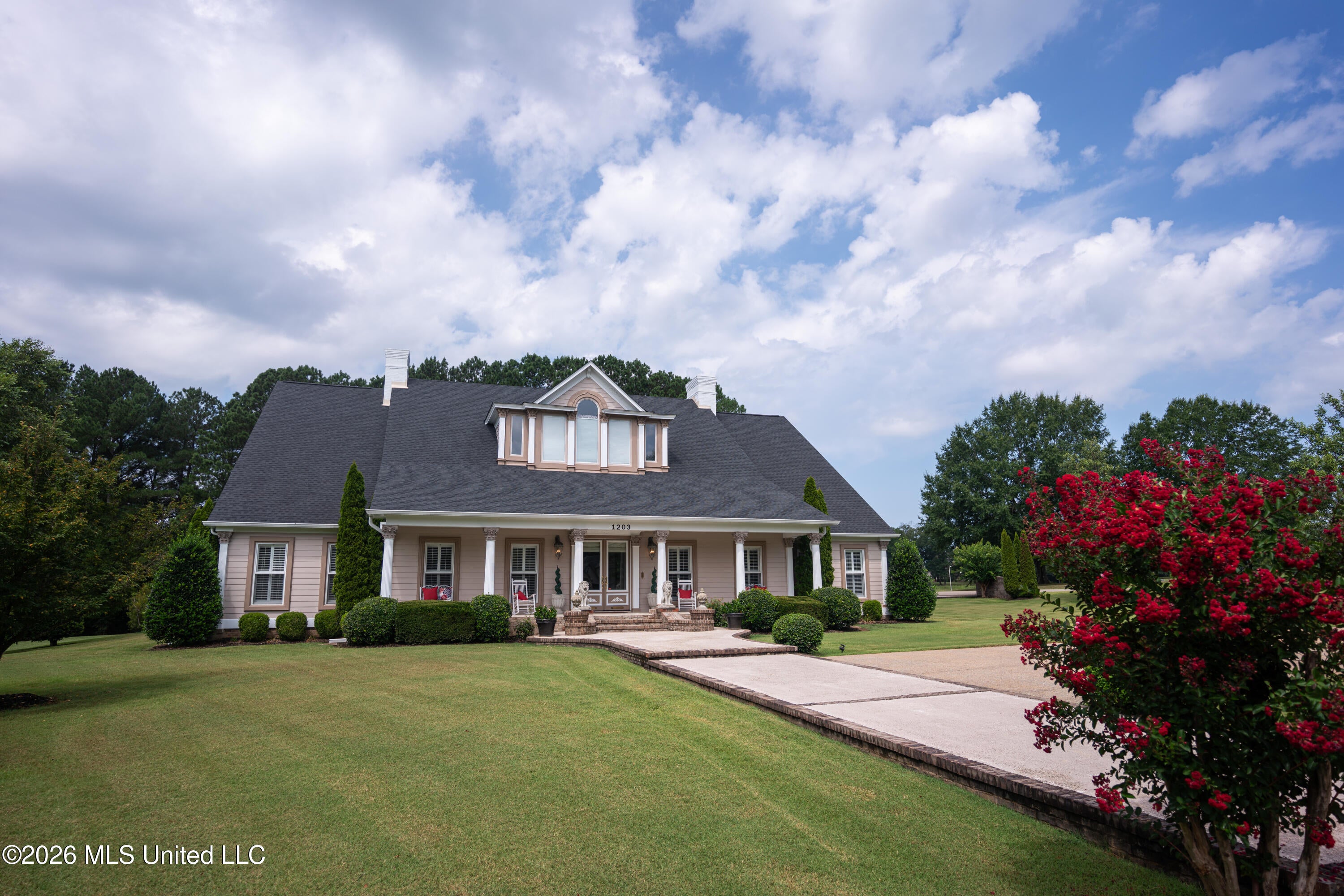 1203 Pine Lake Drive — photo