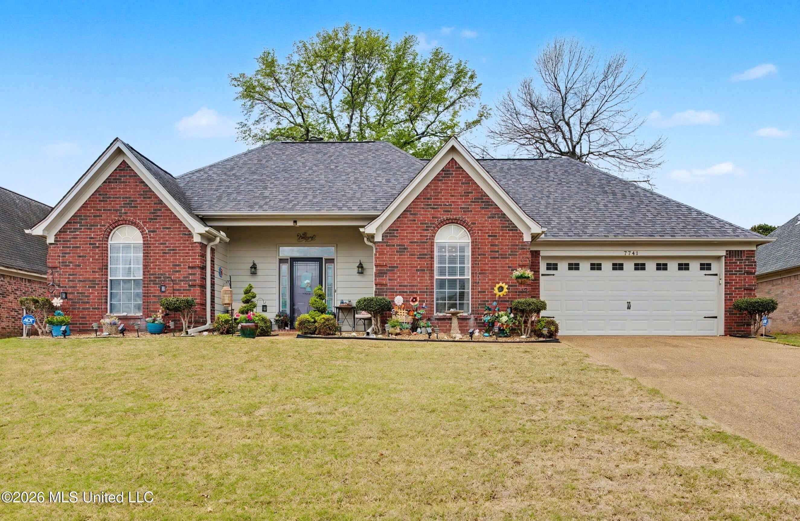7741 Meadow Ridge Lane — photo
