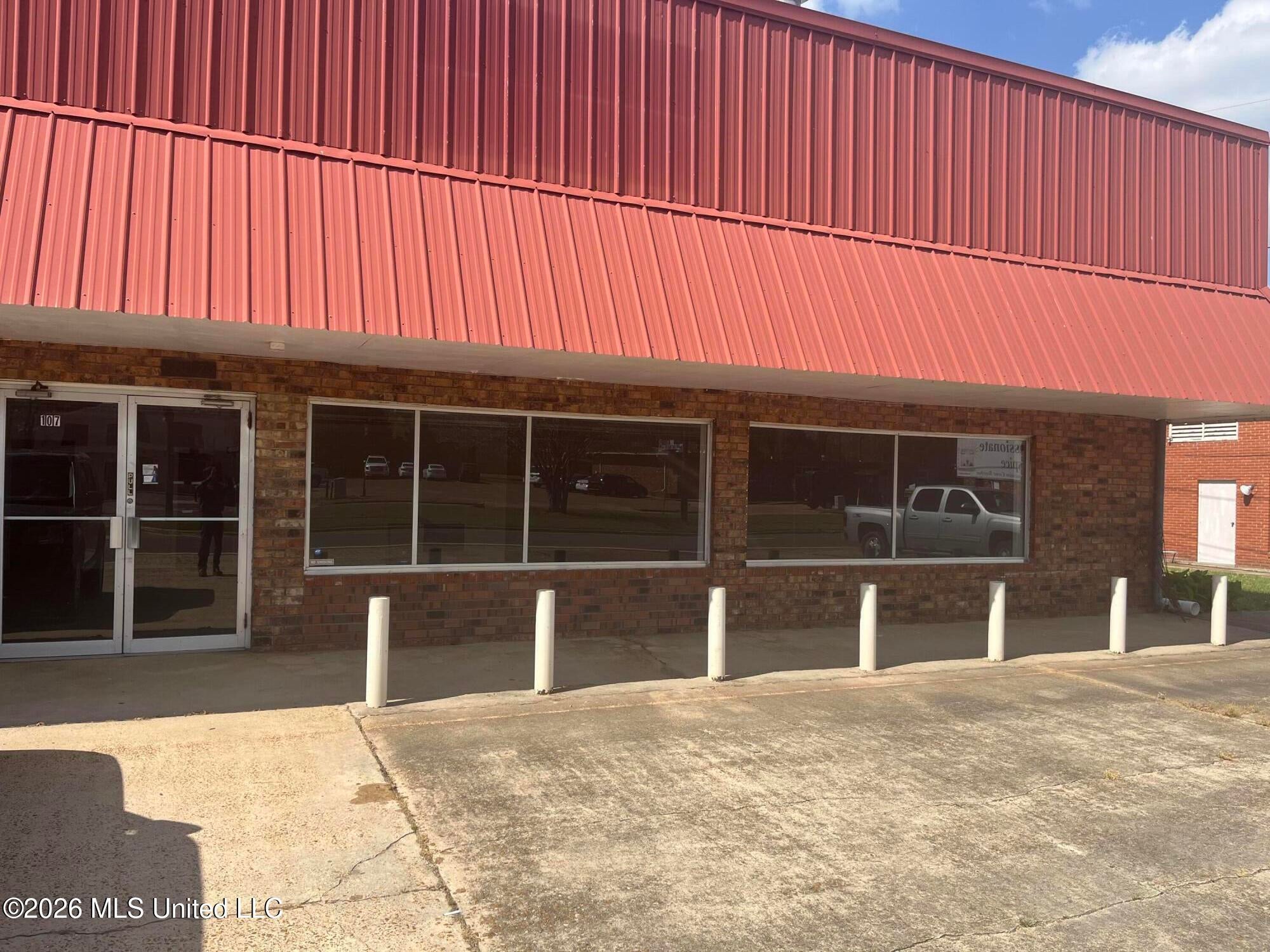 105 Jefferson Davis Boulevard — photo
