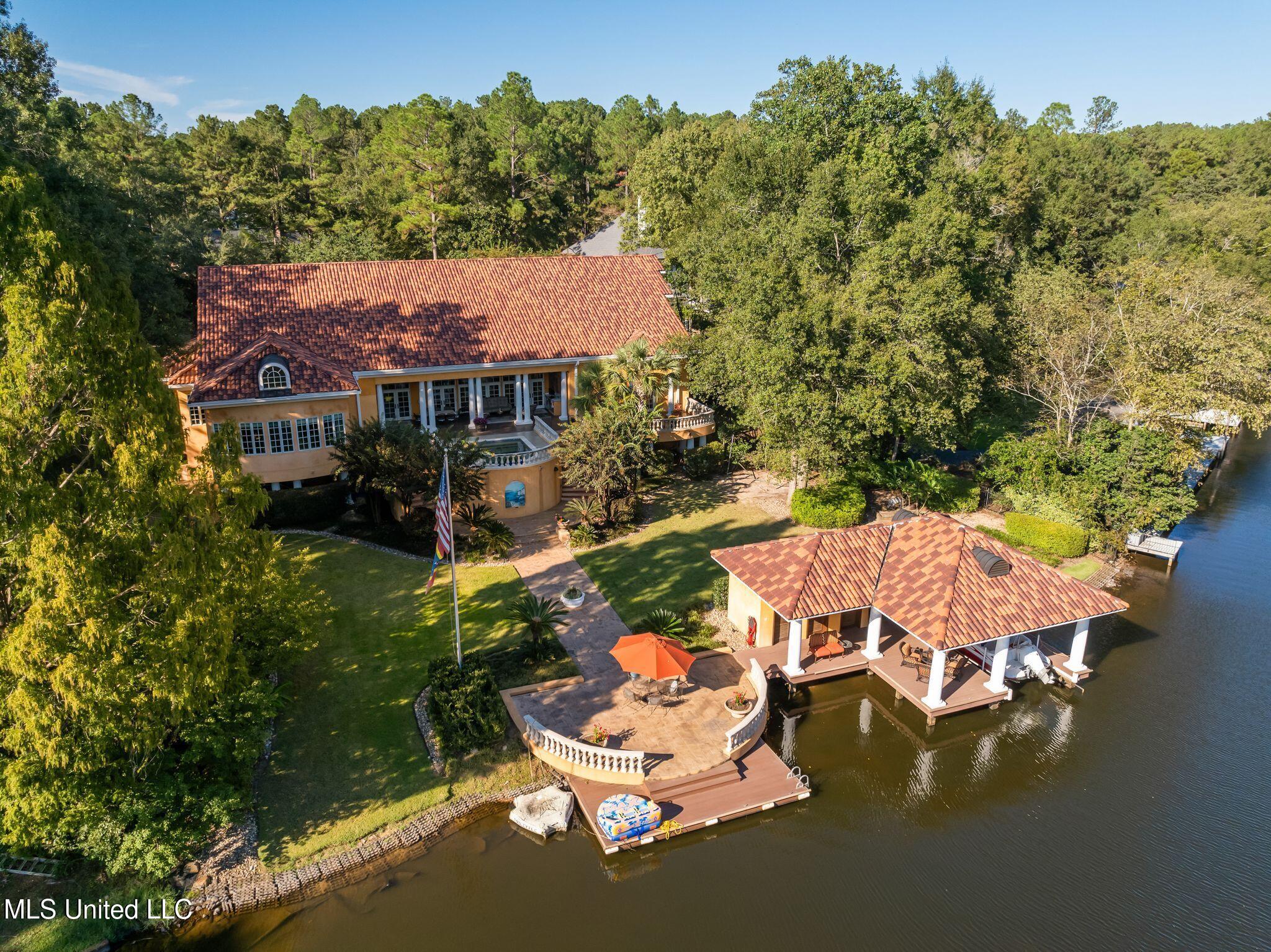 16 Chandeleur Point — photo