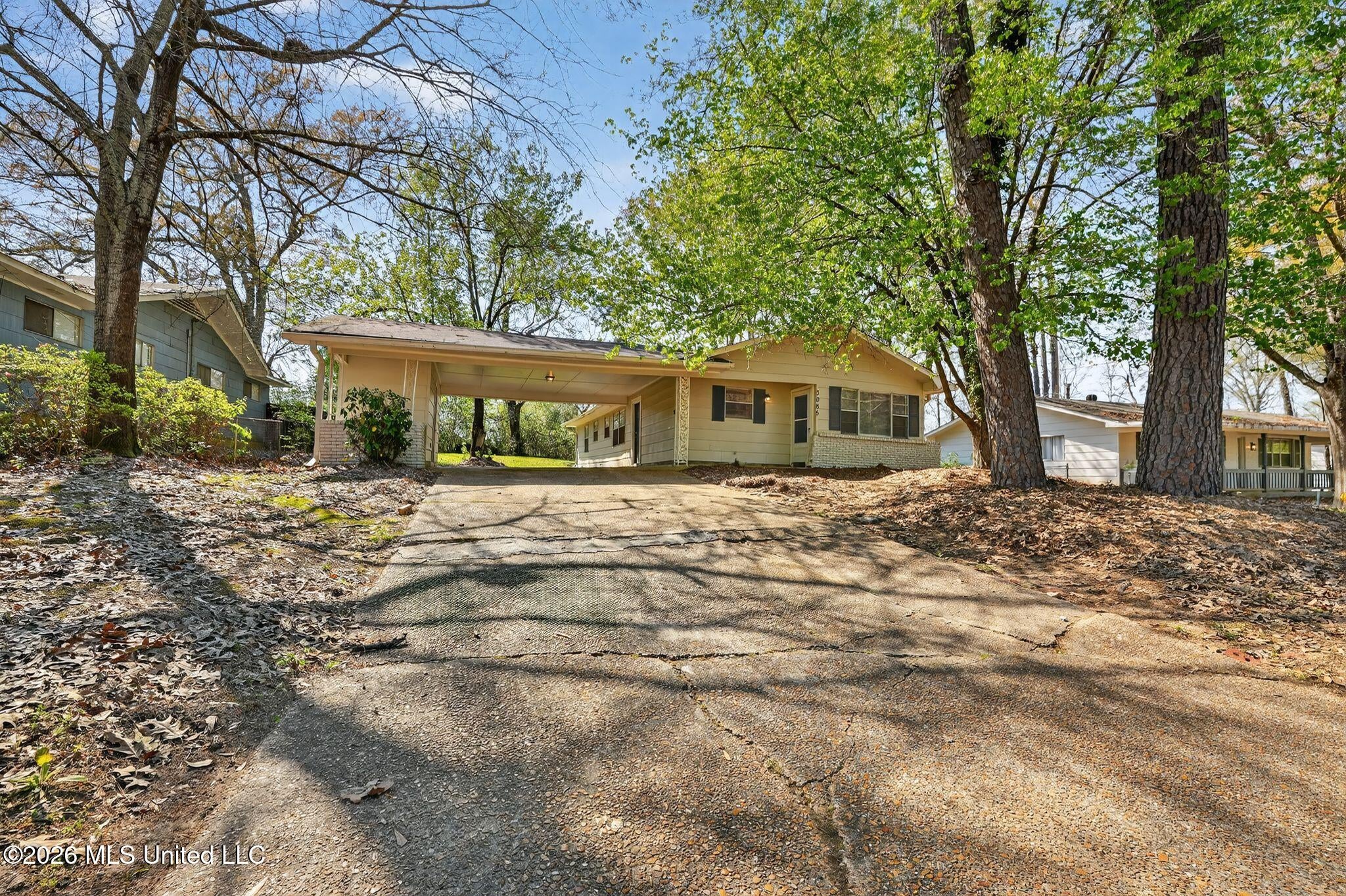 3085 Bienville Drive — photo