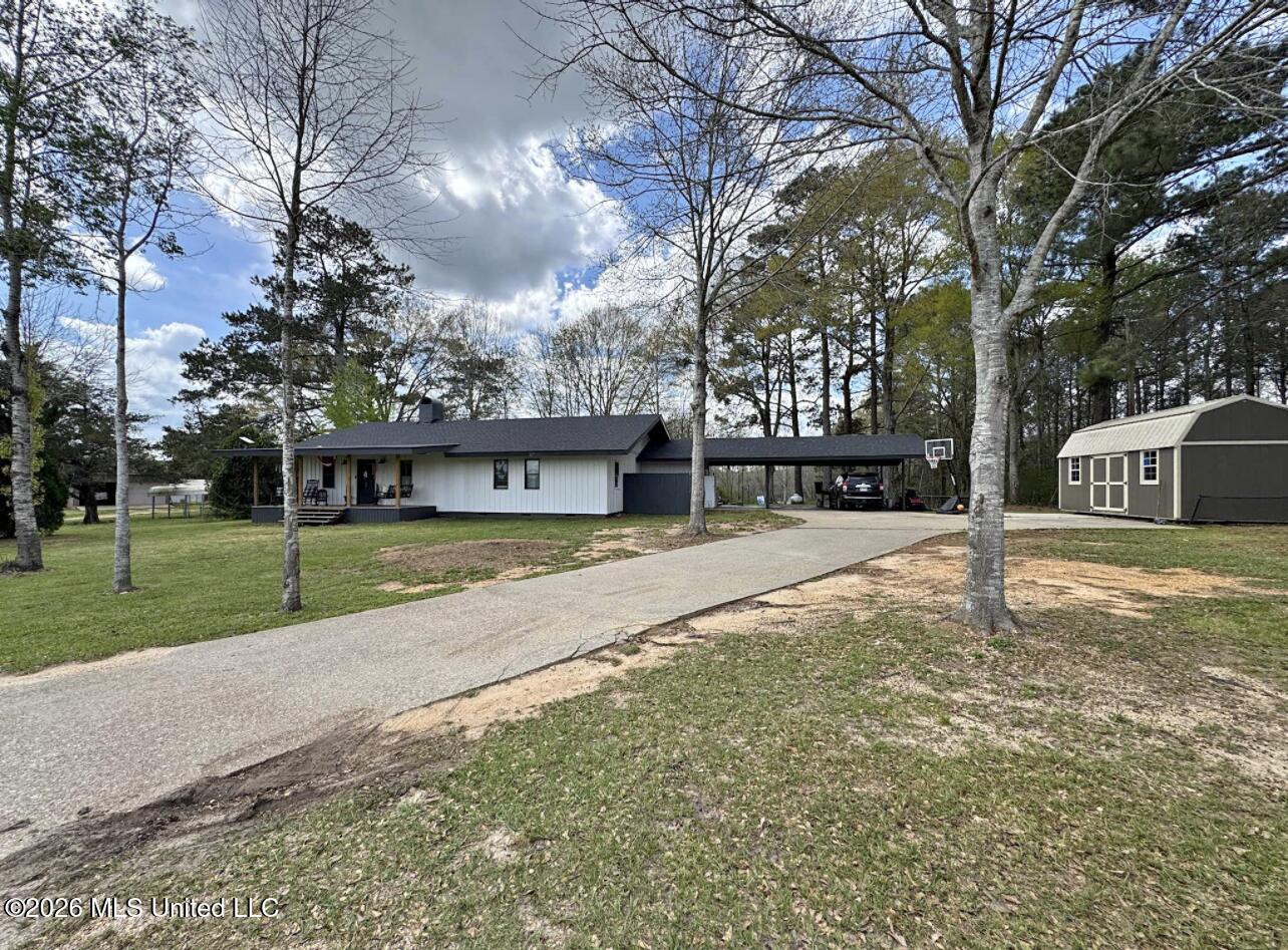 300 Harveytown Road — photo