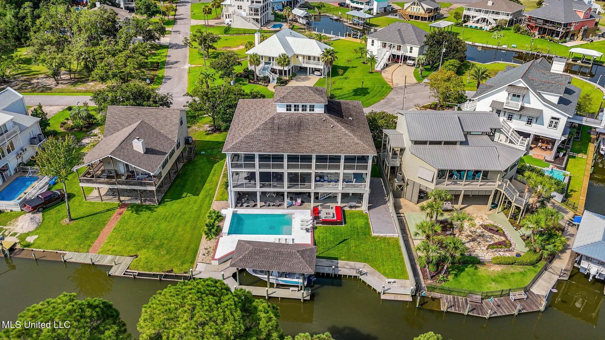 106 Ashwood Drive — photo