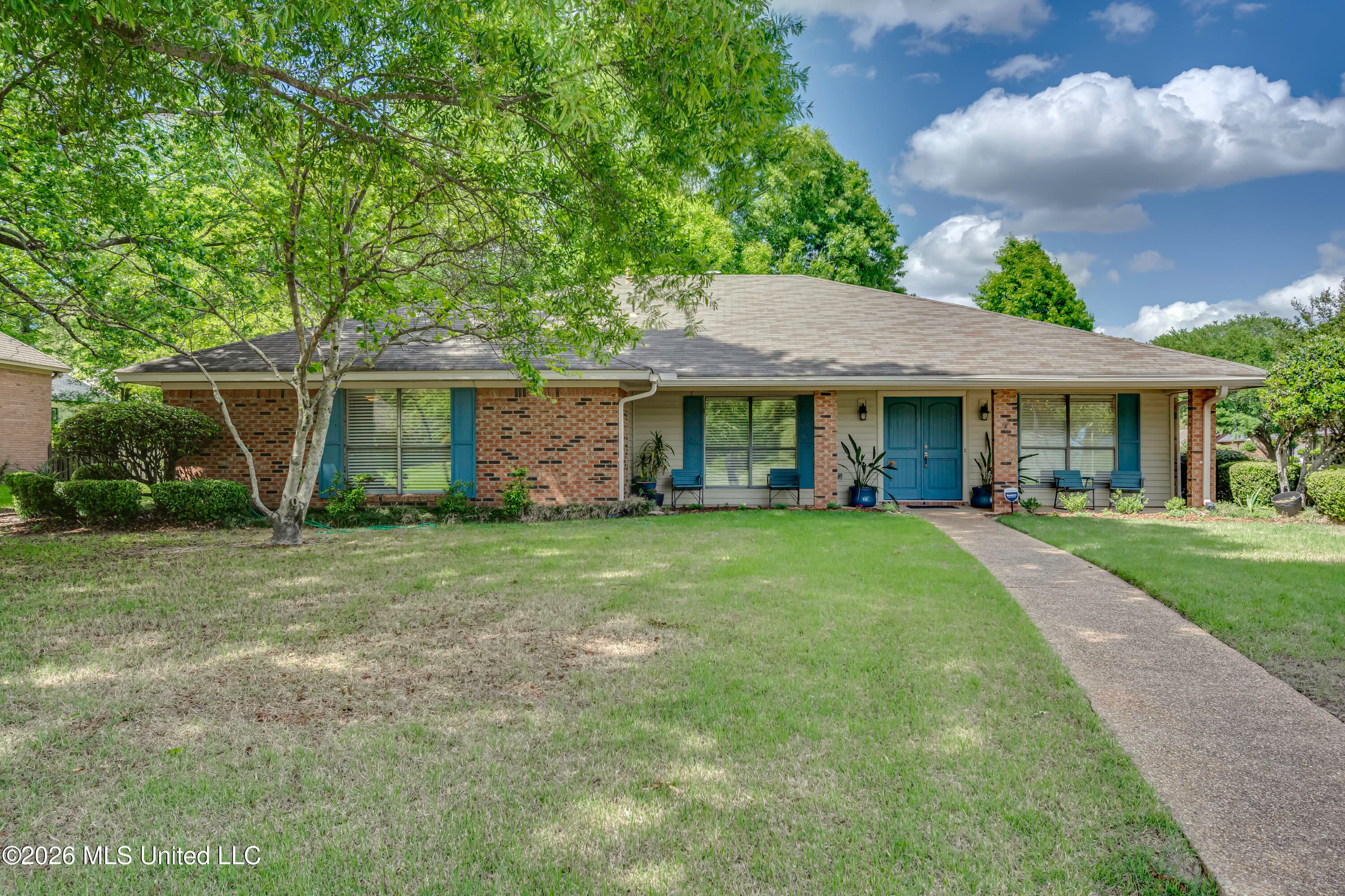 107 Westlake Drive — photo
