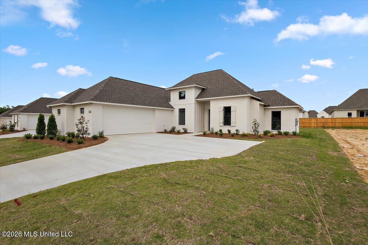 553 Lavender Way — photo