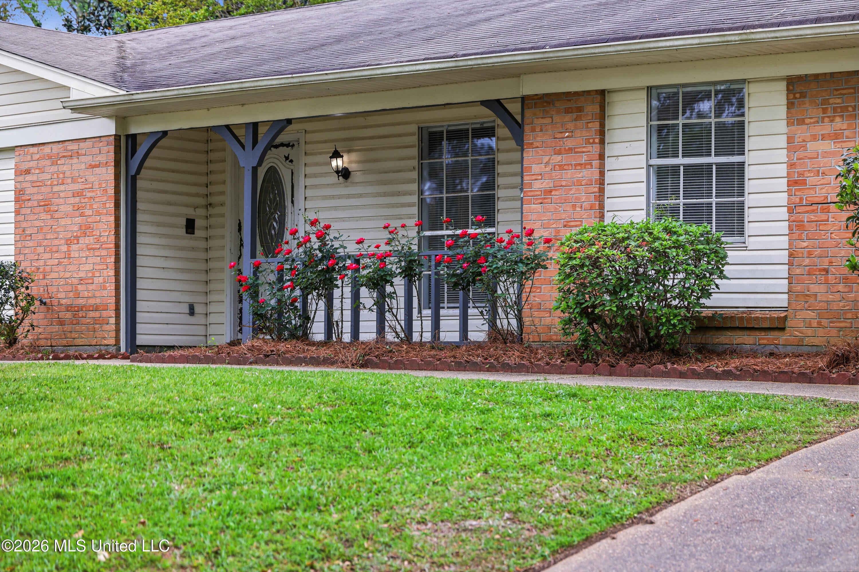 1206 Cliffdale Drive — photo