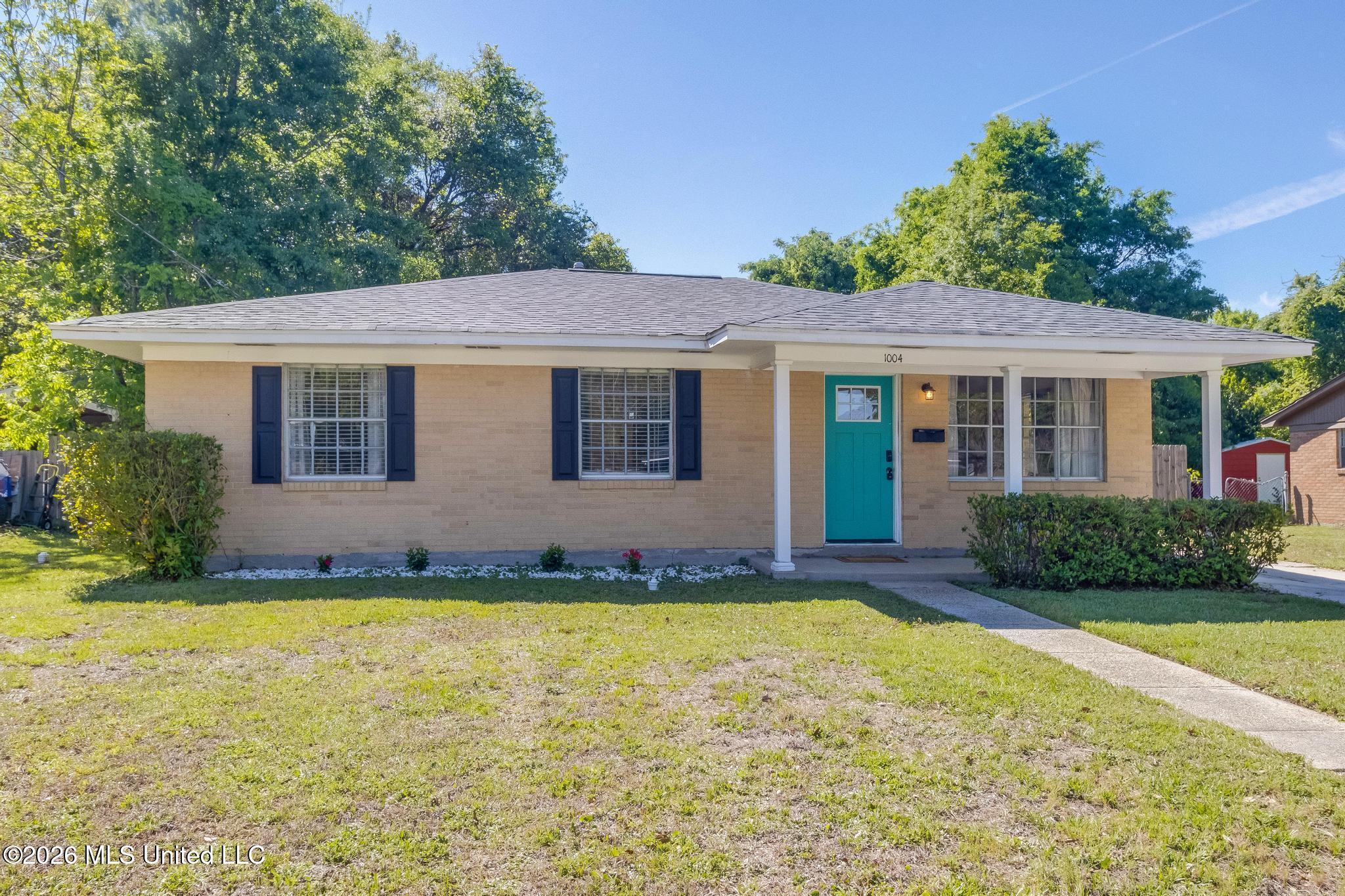 1004 Augustine Drive — photo