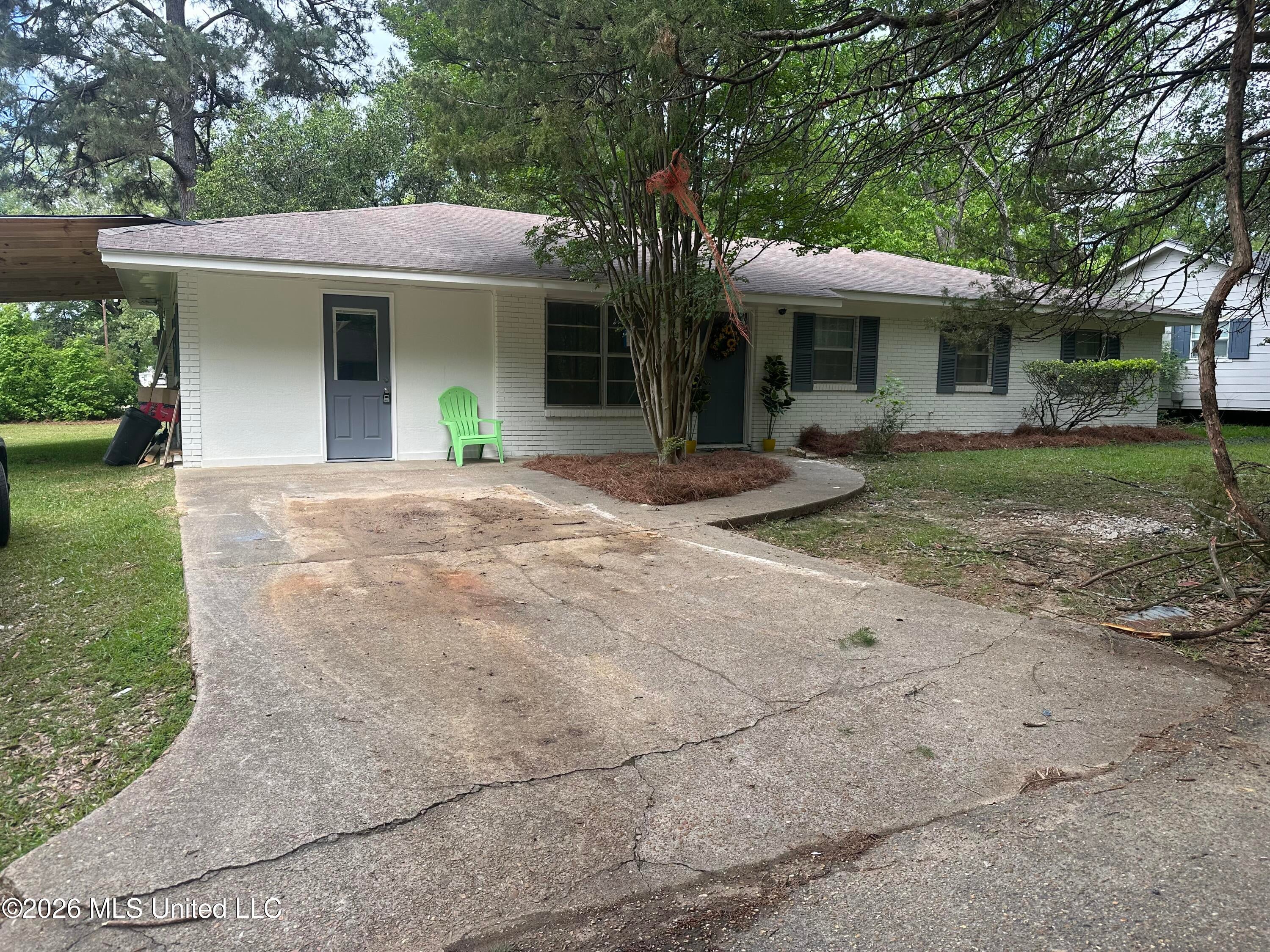 119 Harris Lane — photo