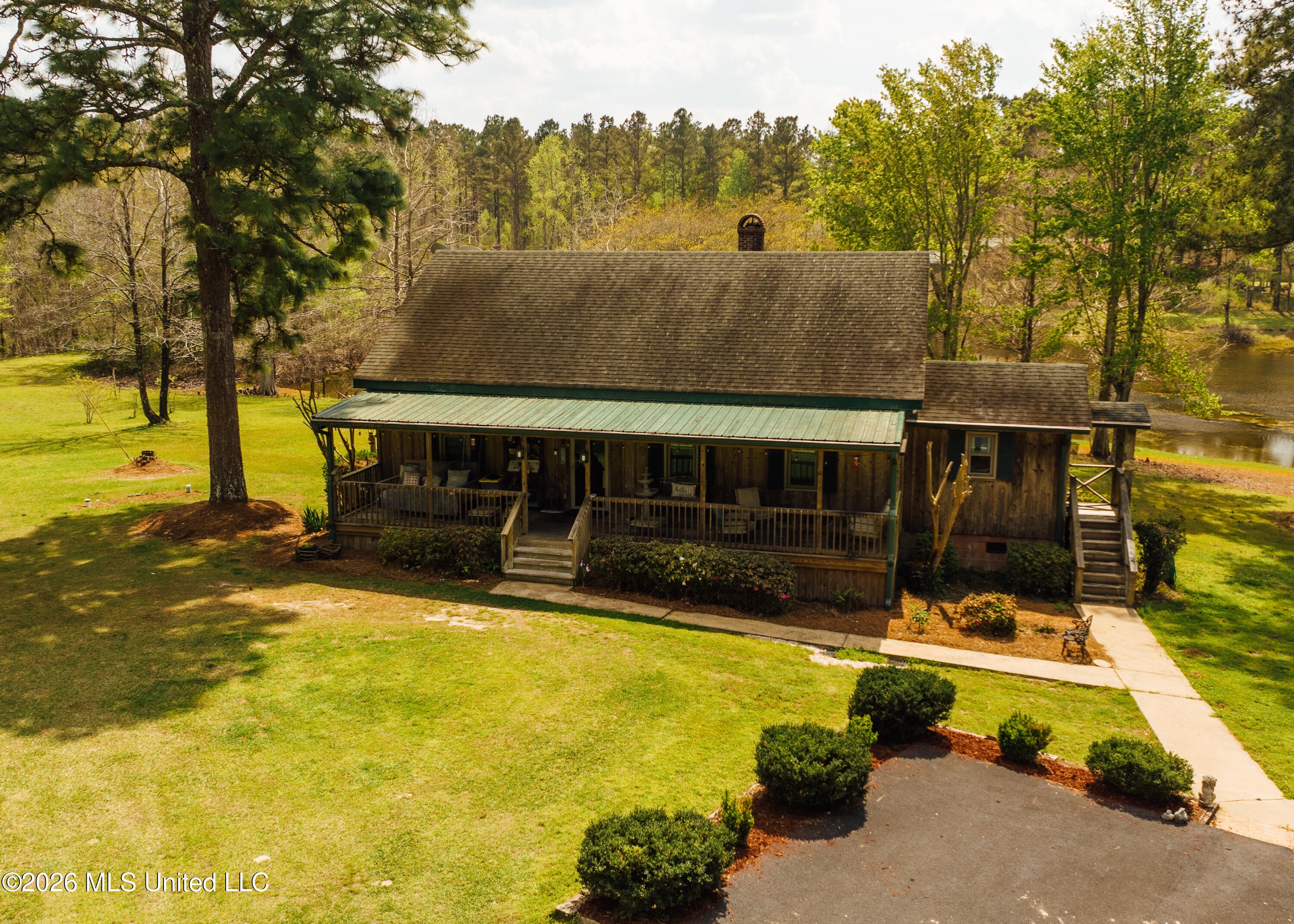 853 Spring Water Ranch Road — photo