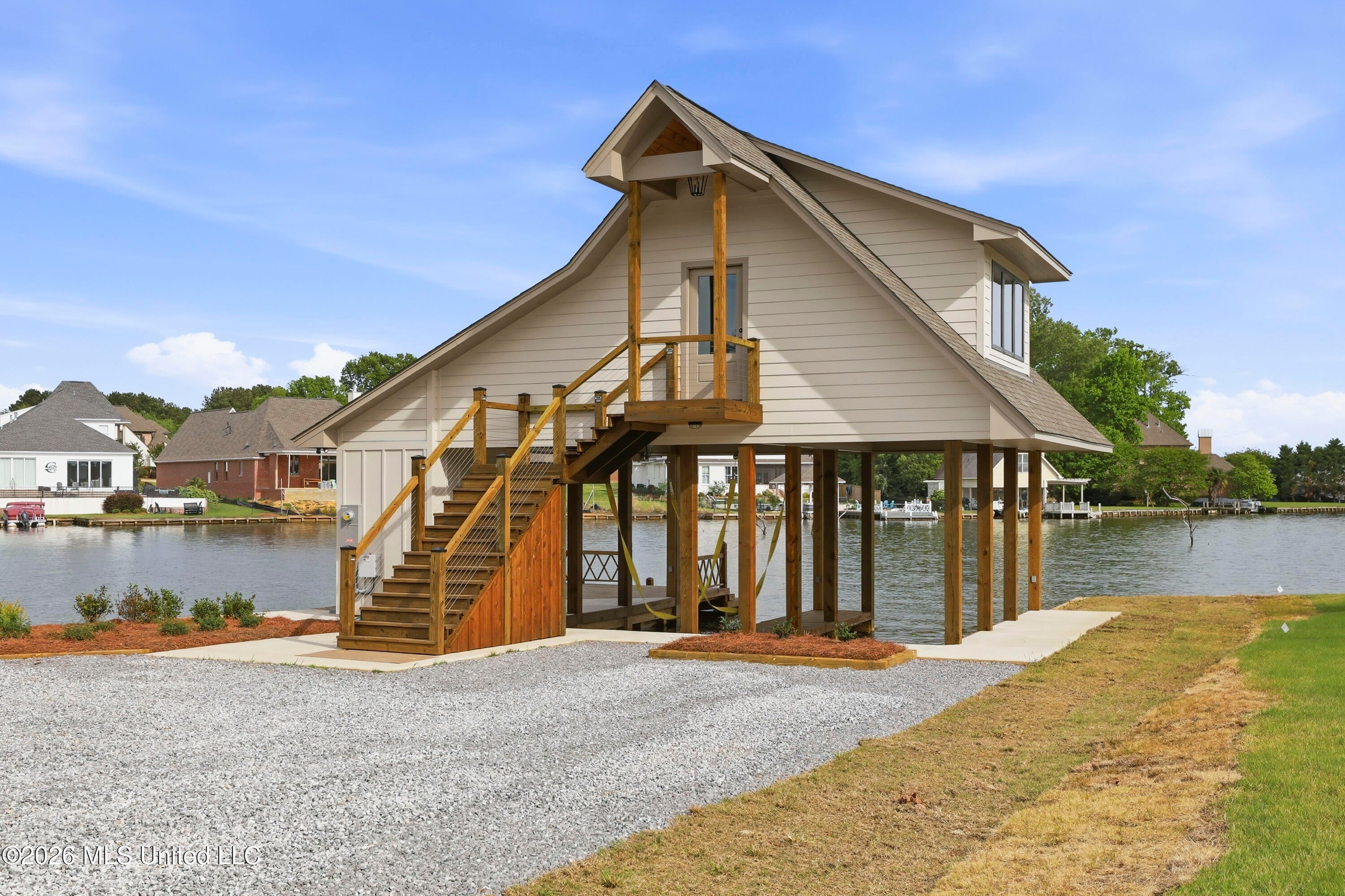 199 Harbor View Drive — photo