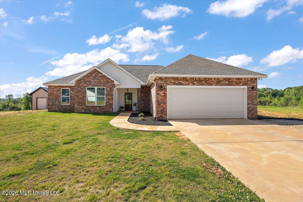 27 Marlee Savell Drive — photo