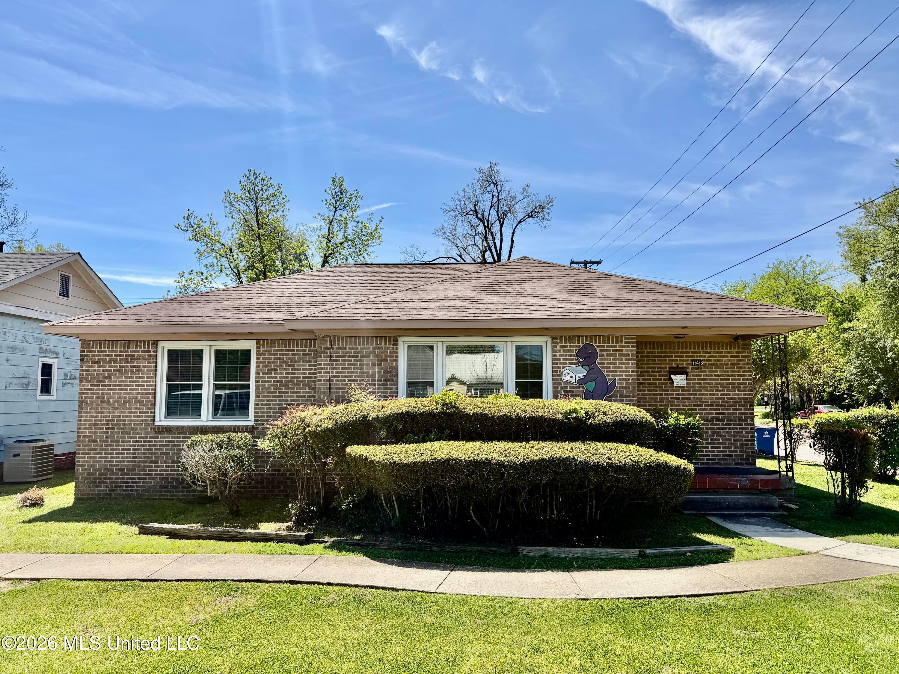 748 Cherry Street — photo