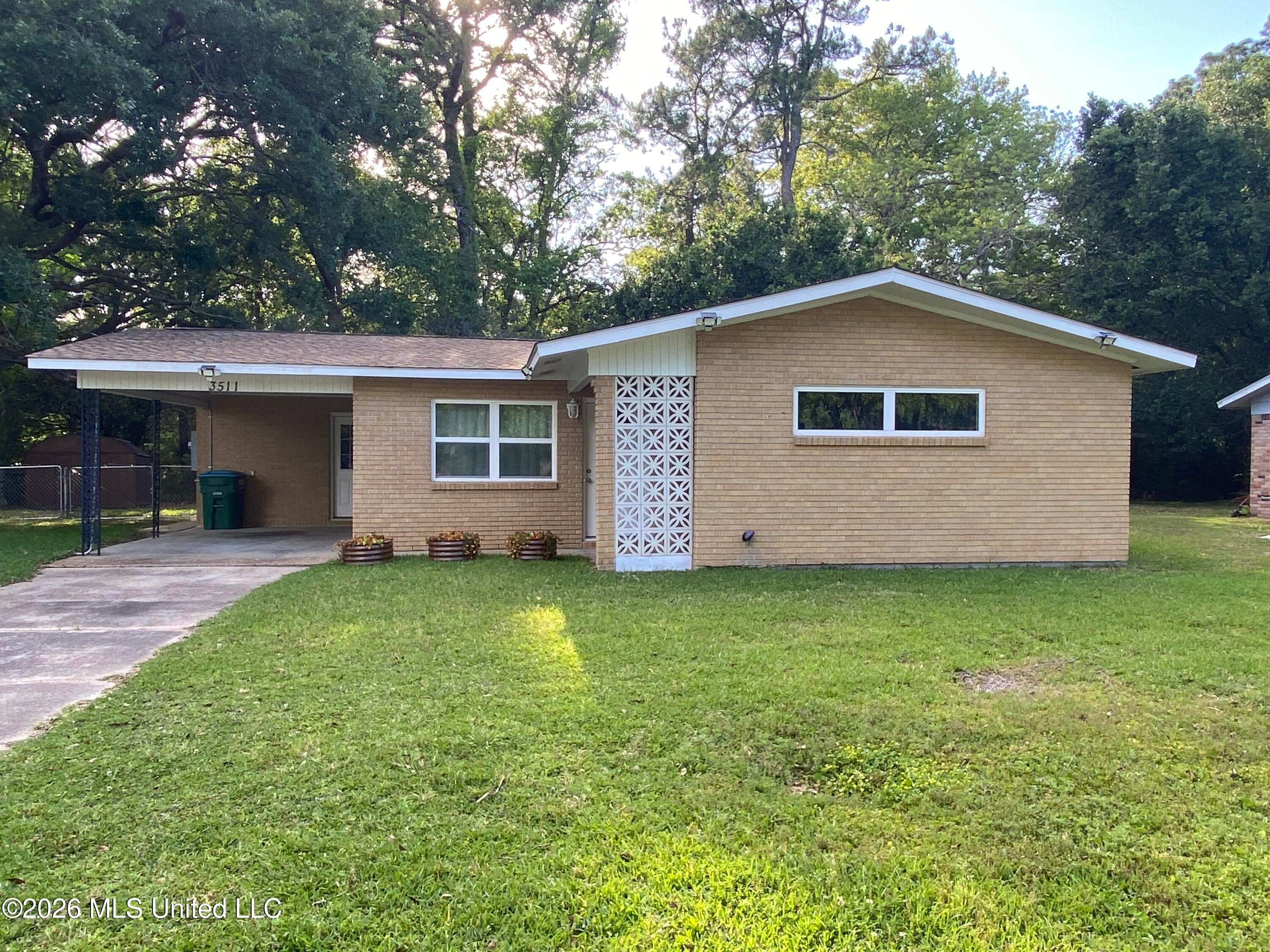 3511 Sherwood Street — photo
