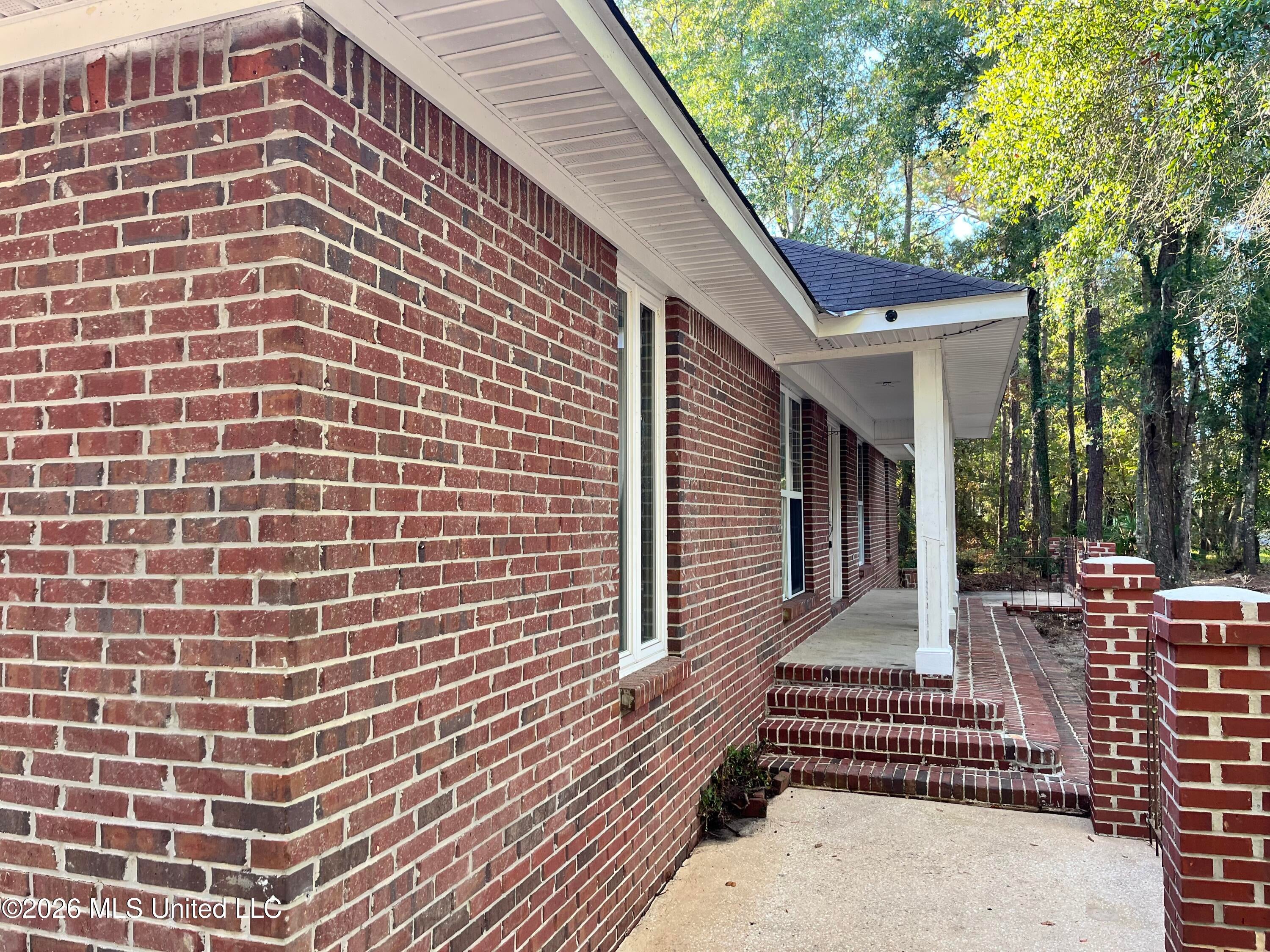 2709 Robert Hiram Drive — photo