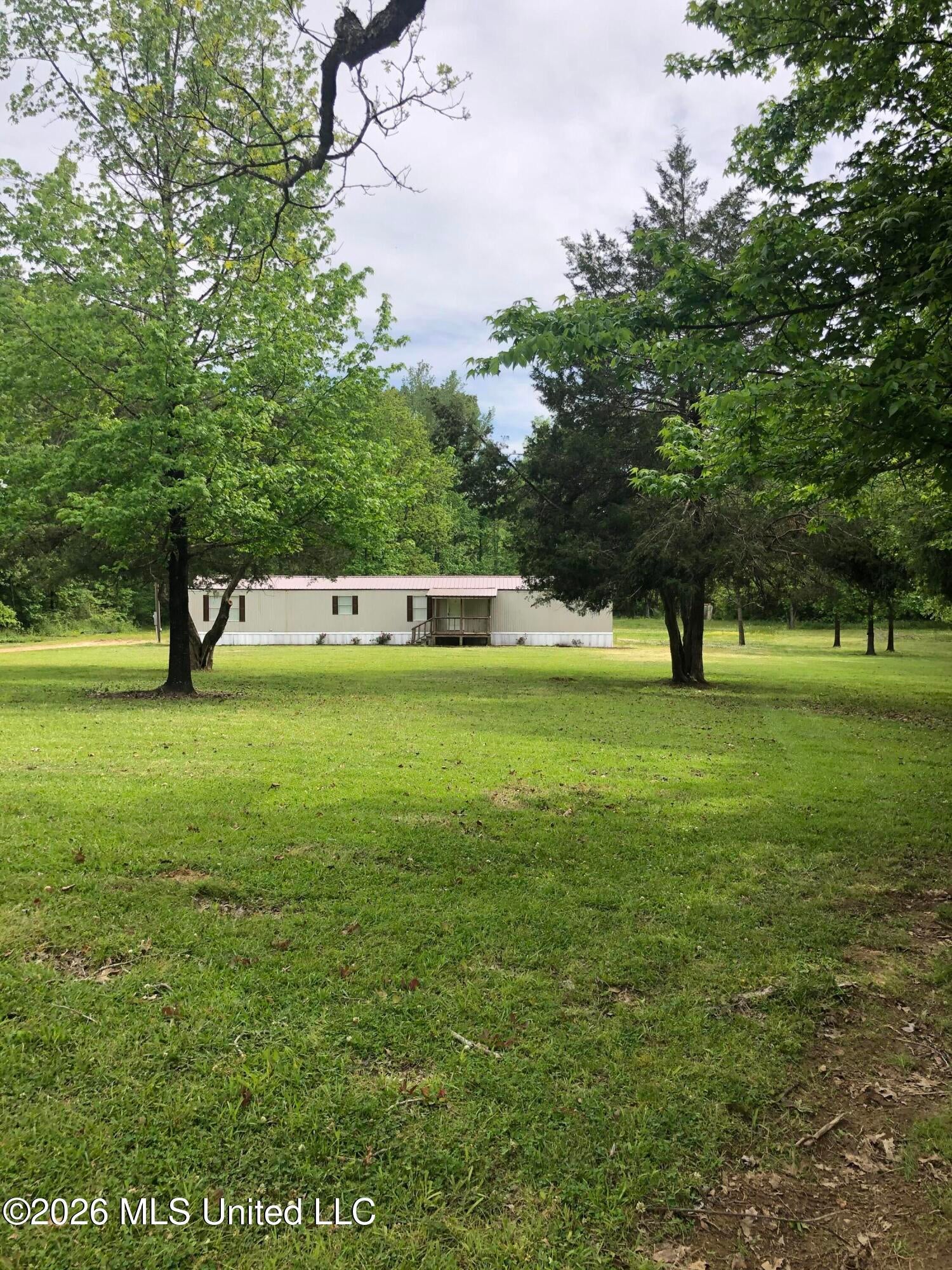 1011 Lake Drive — photo