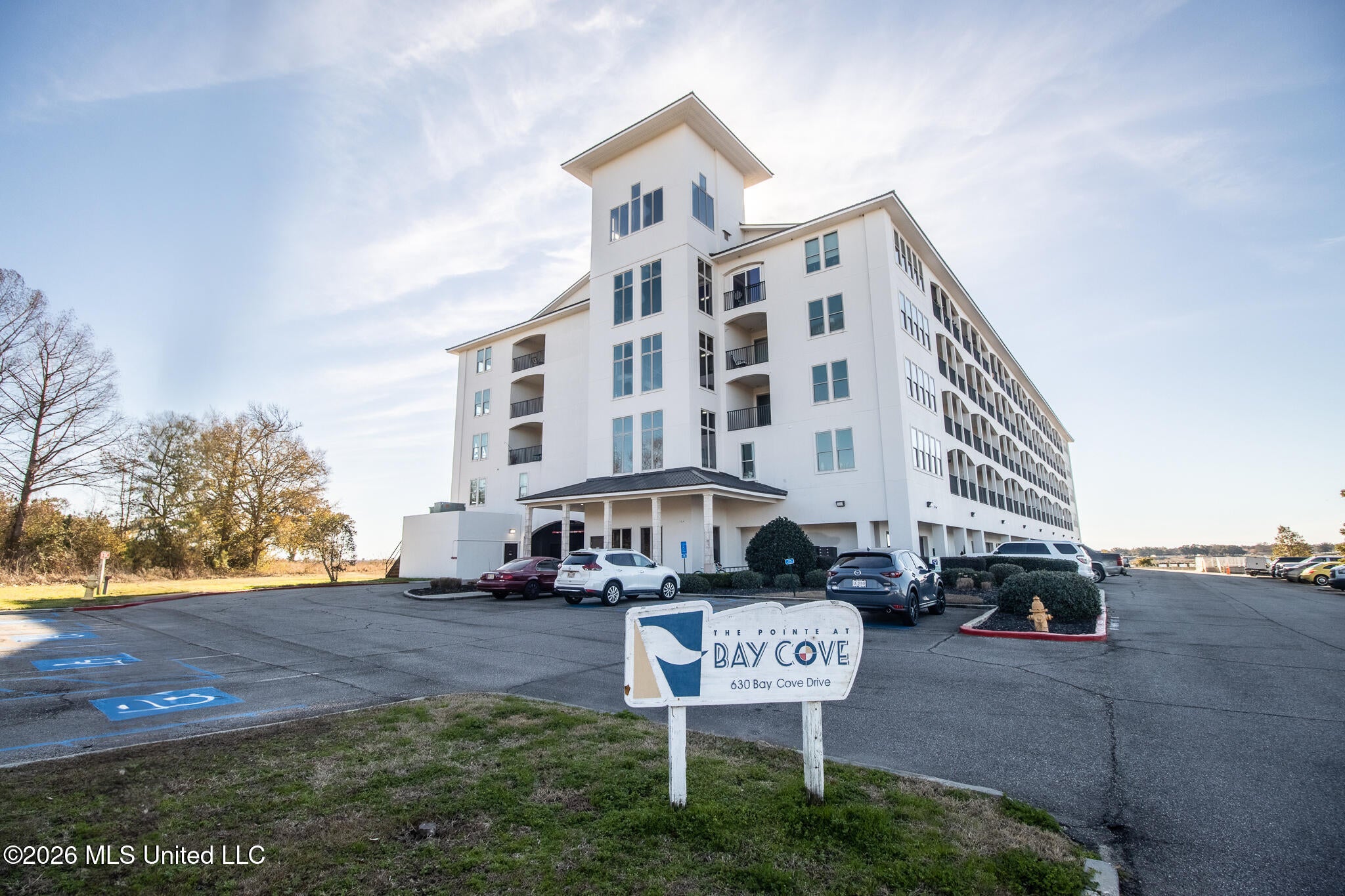 630 Bay Cove Drive — photo
