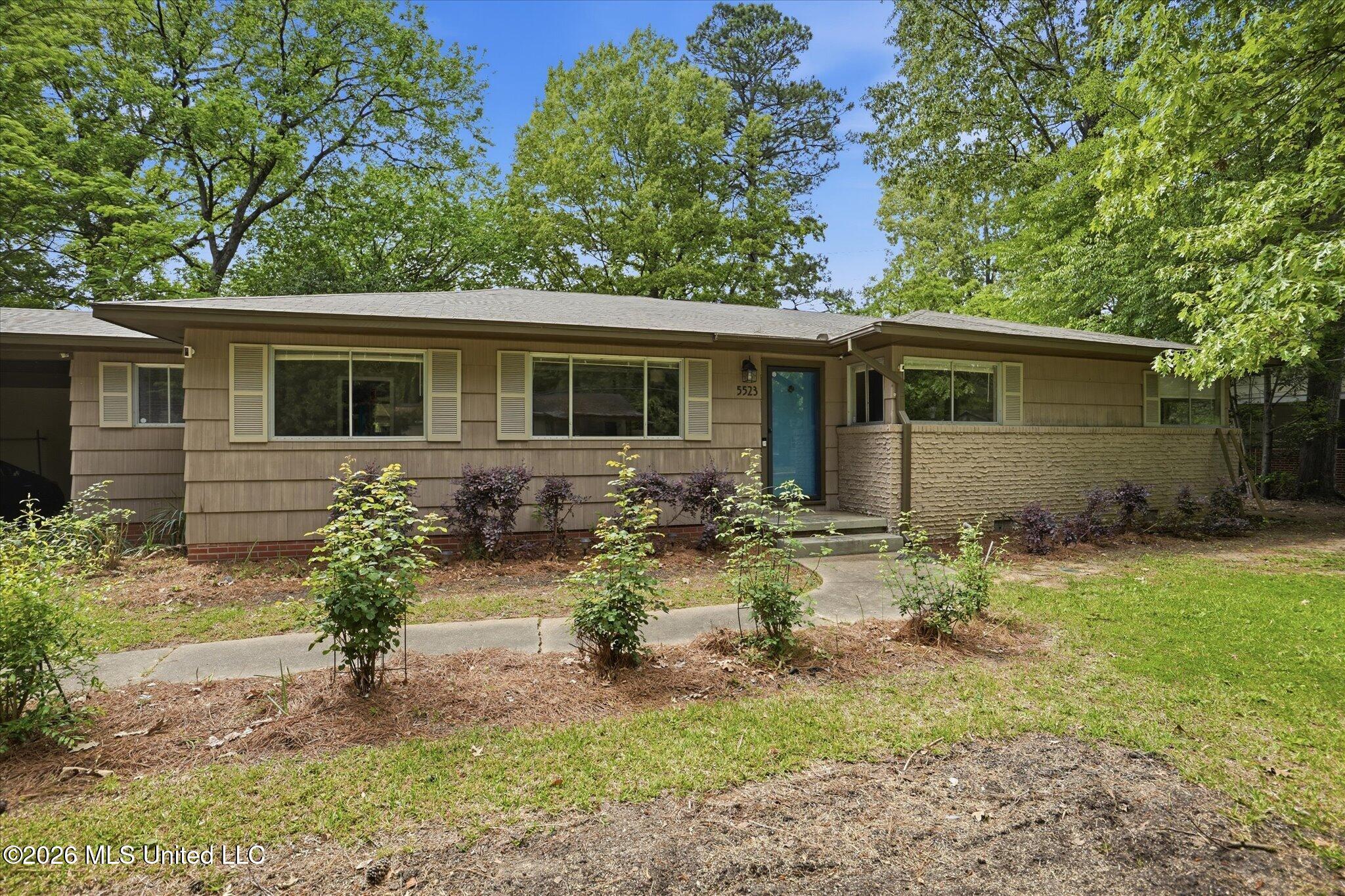 5523 Wayneland Drive — photo