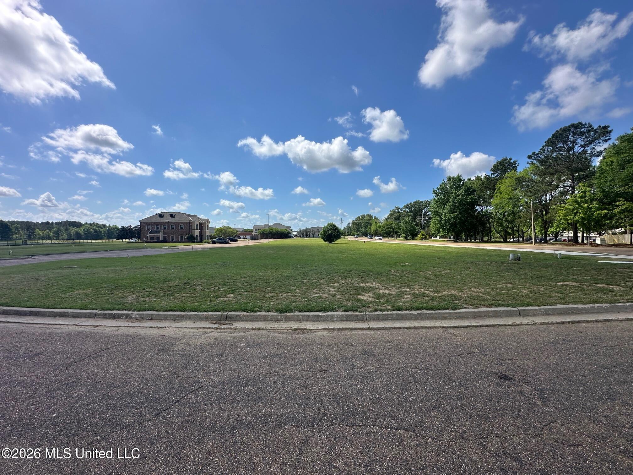 0 Calumet Gardens Gardens — photo