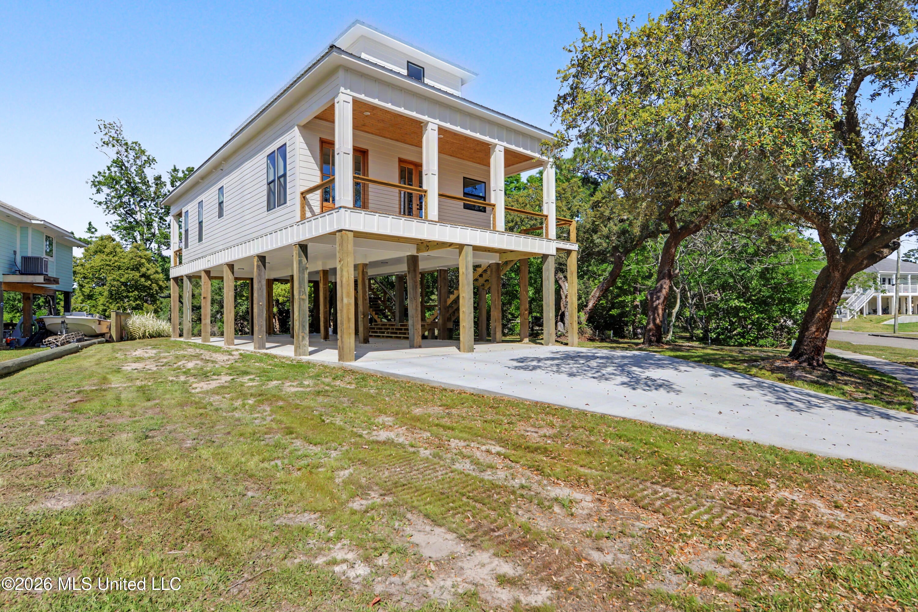 1310 Kensington Drive — photo