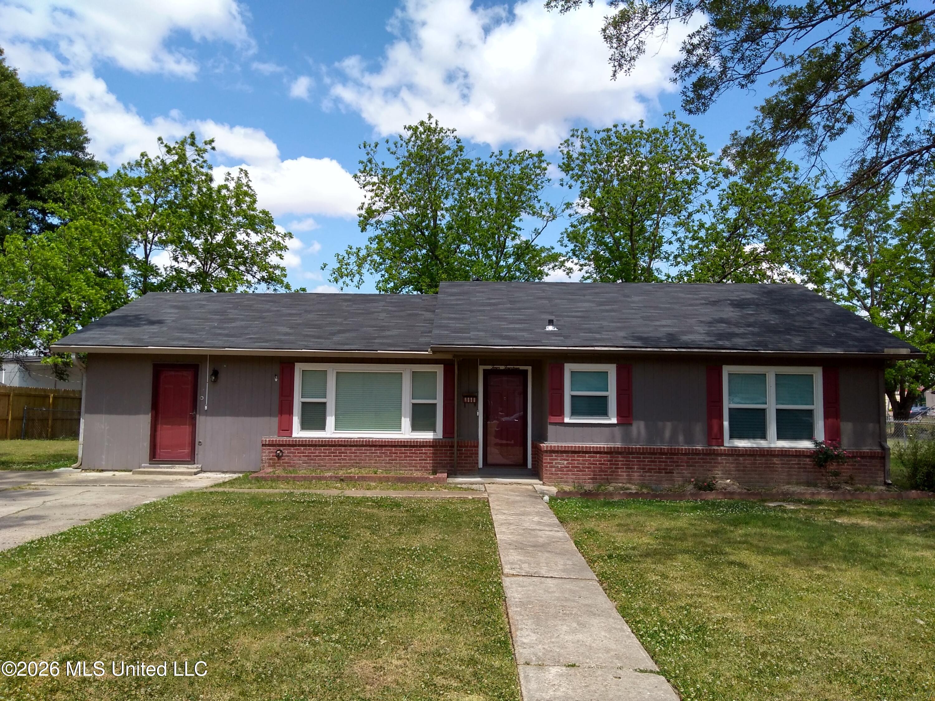414 Highland Drive — photo