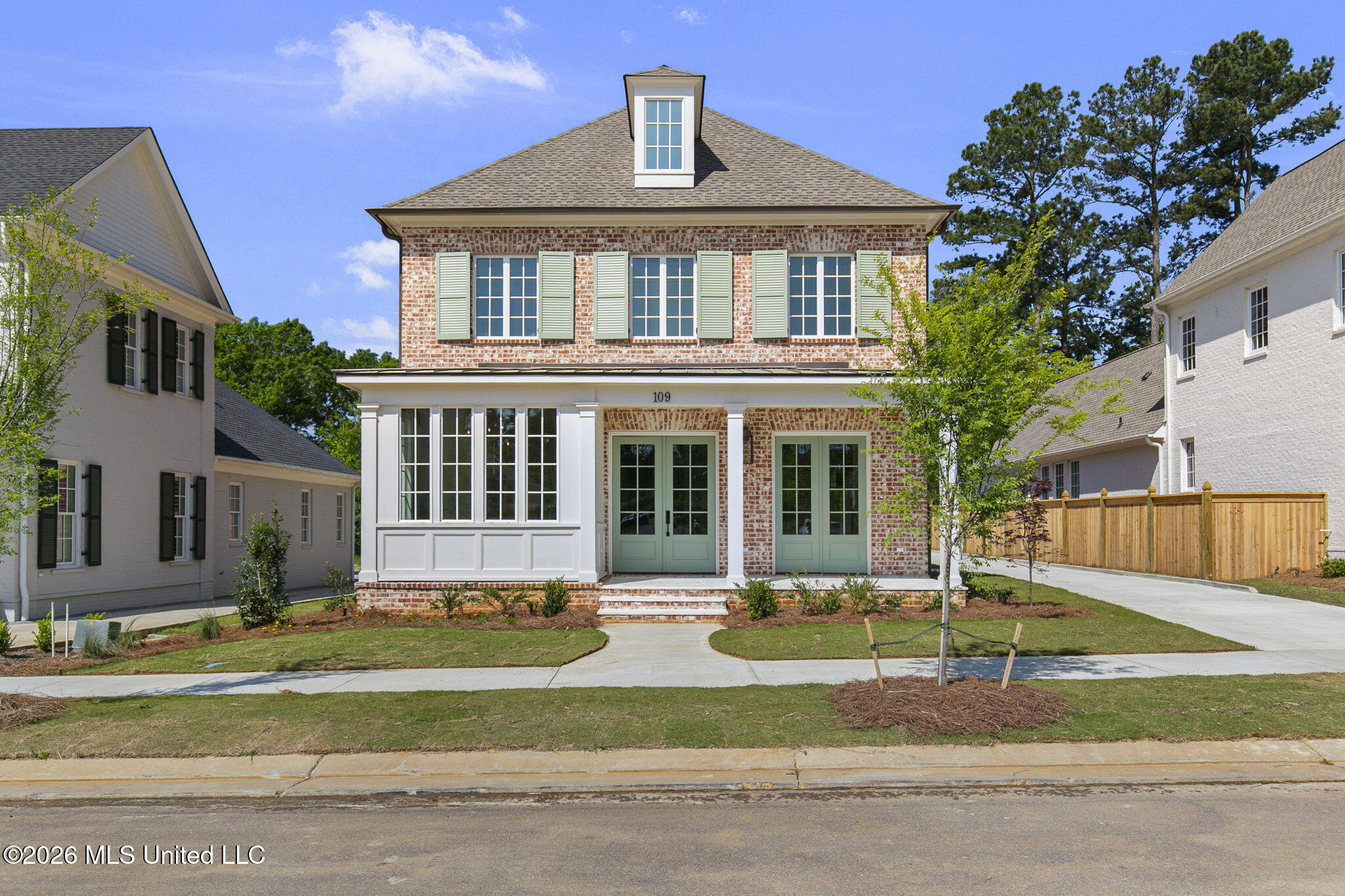 109 Commonwealth Drive — photo